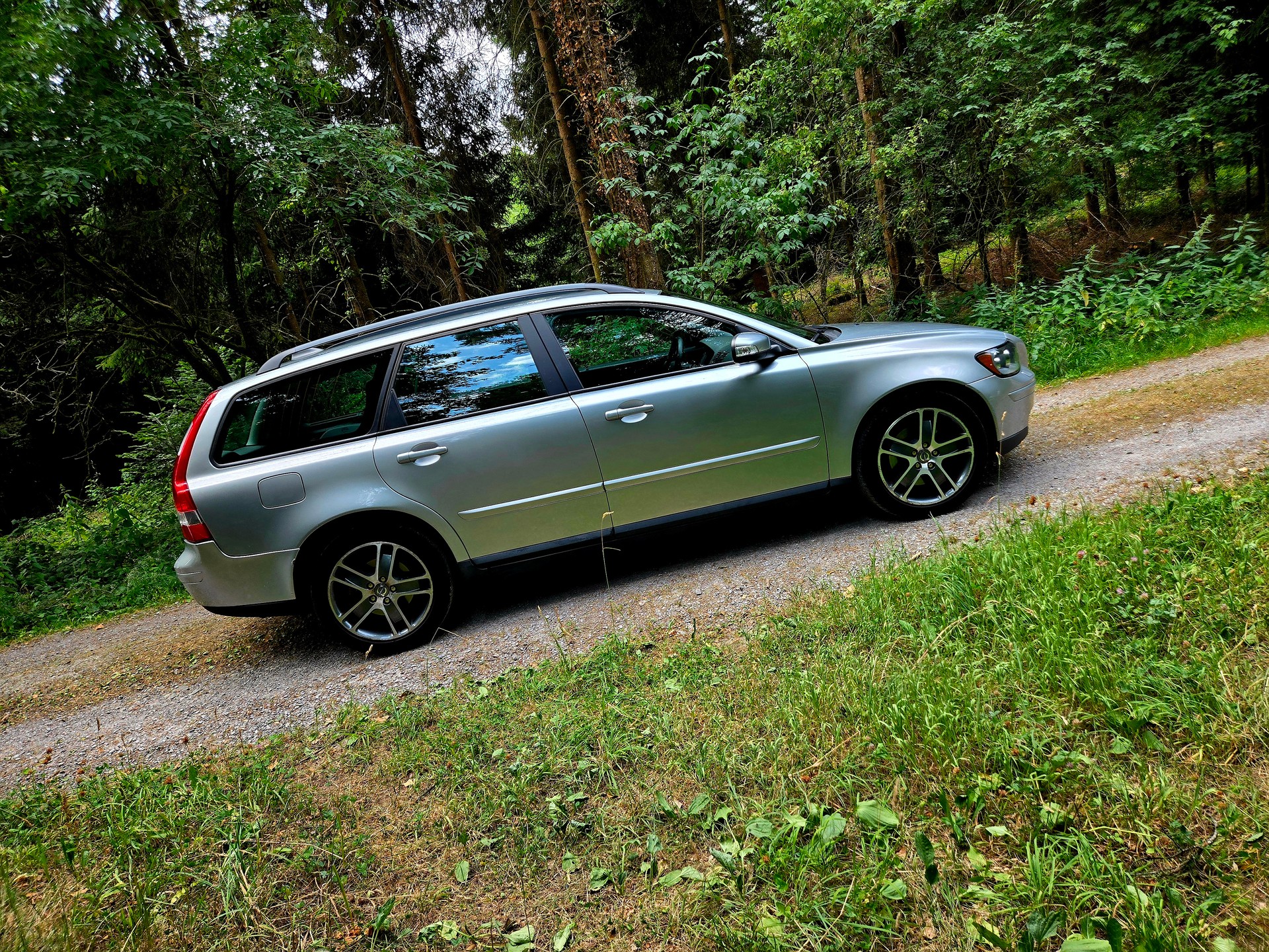 VOLVO V50 2.4 Summum-image-9