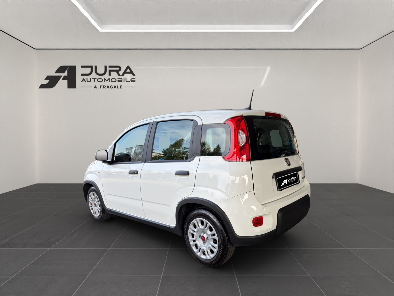 FIAT Panda 1.0 Hybrid Cult-image-4