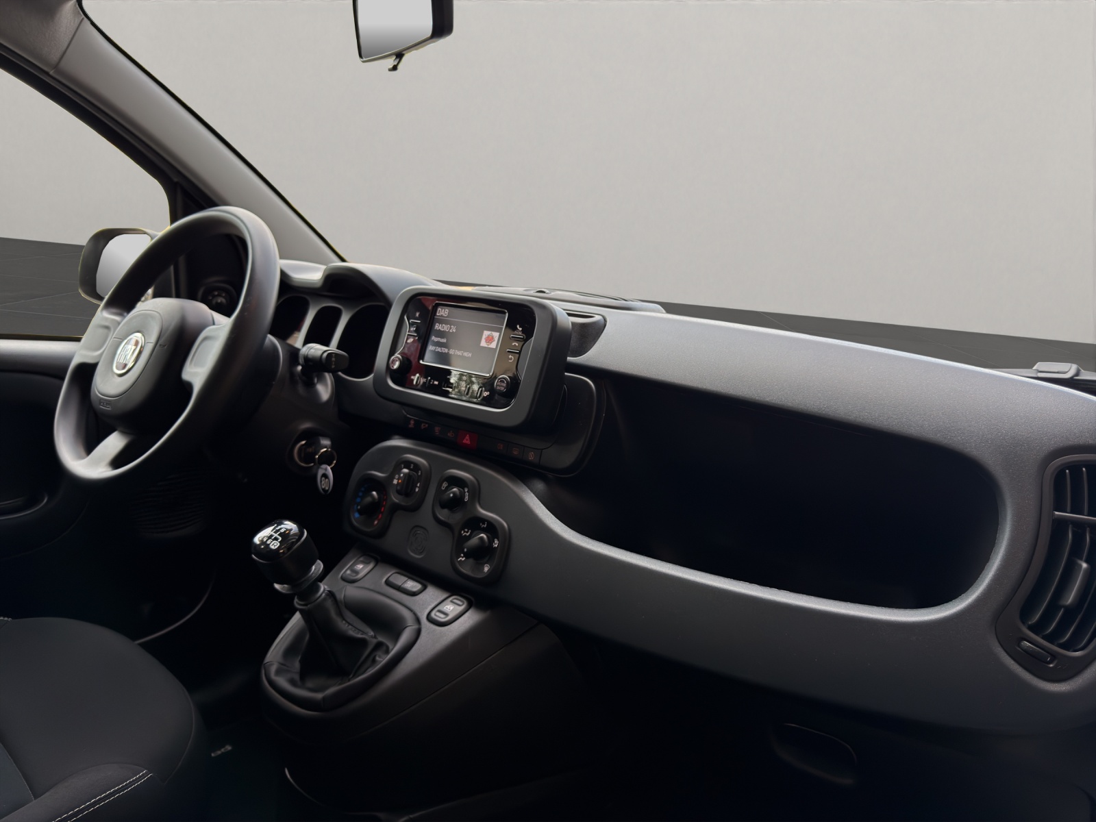 FIAT Panda 1.0 Hybrid Cult-image-9