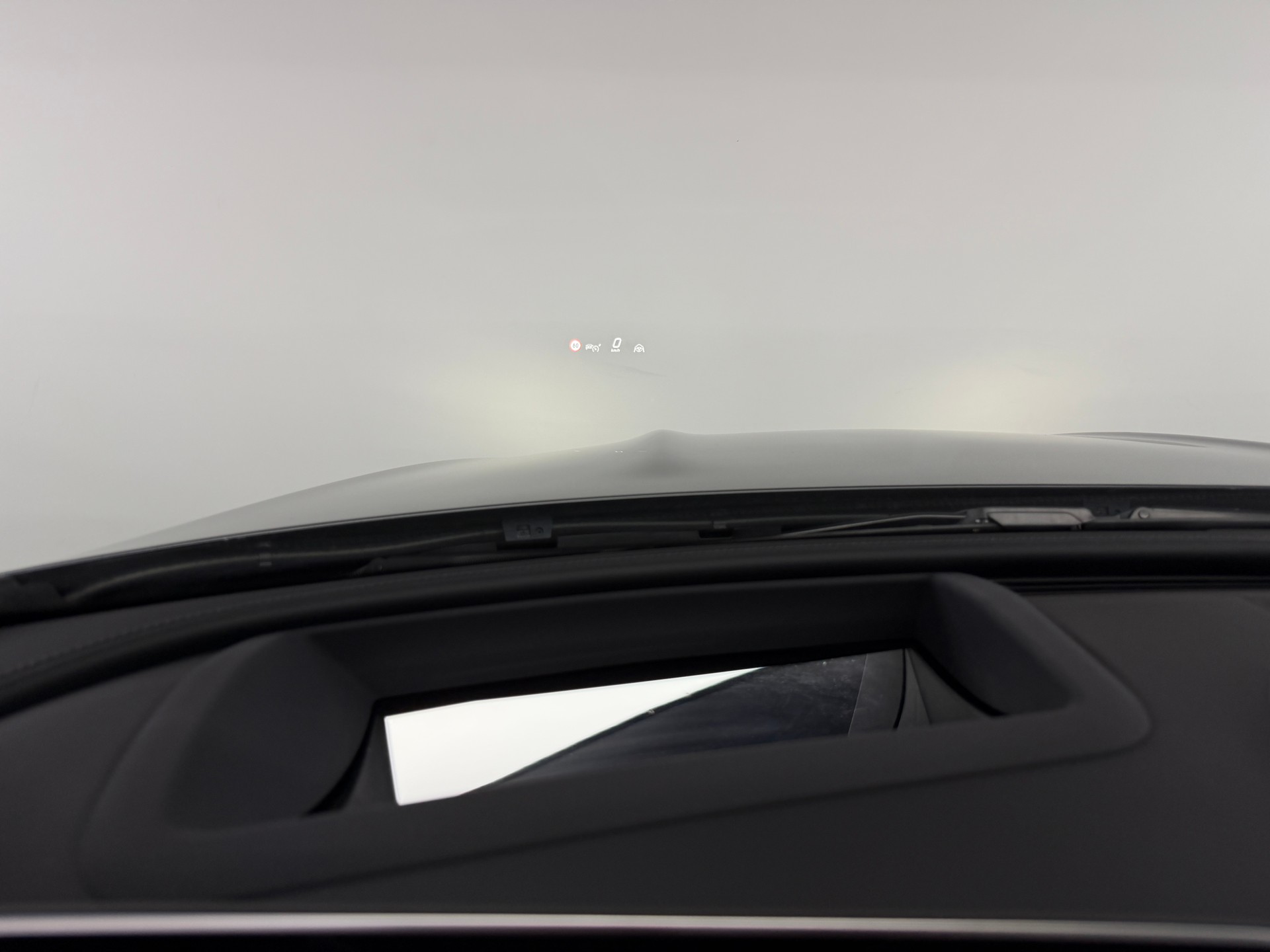 MERCEDES-BENZ C 300 Grafitgrey 258PS 4Matic AMG Line / Panoramadach / 360° Kamera / Leder / Head-Up-Display /-image-15