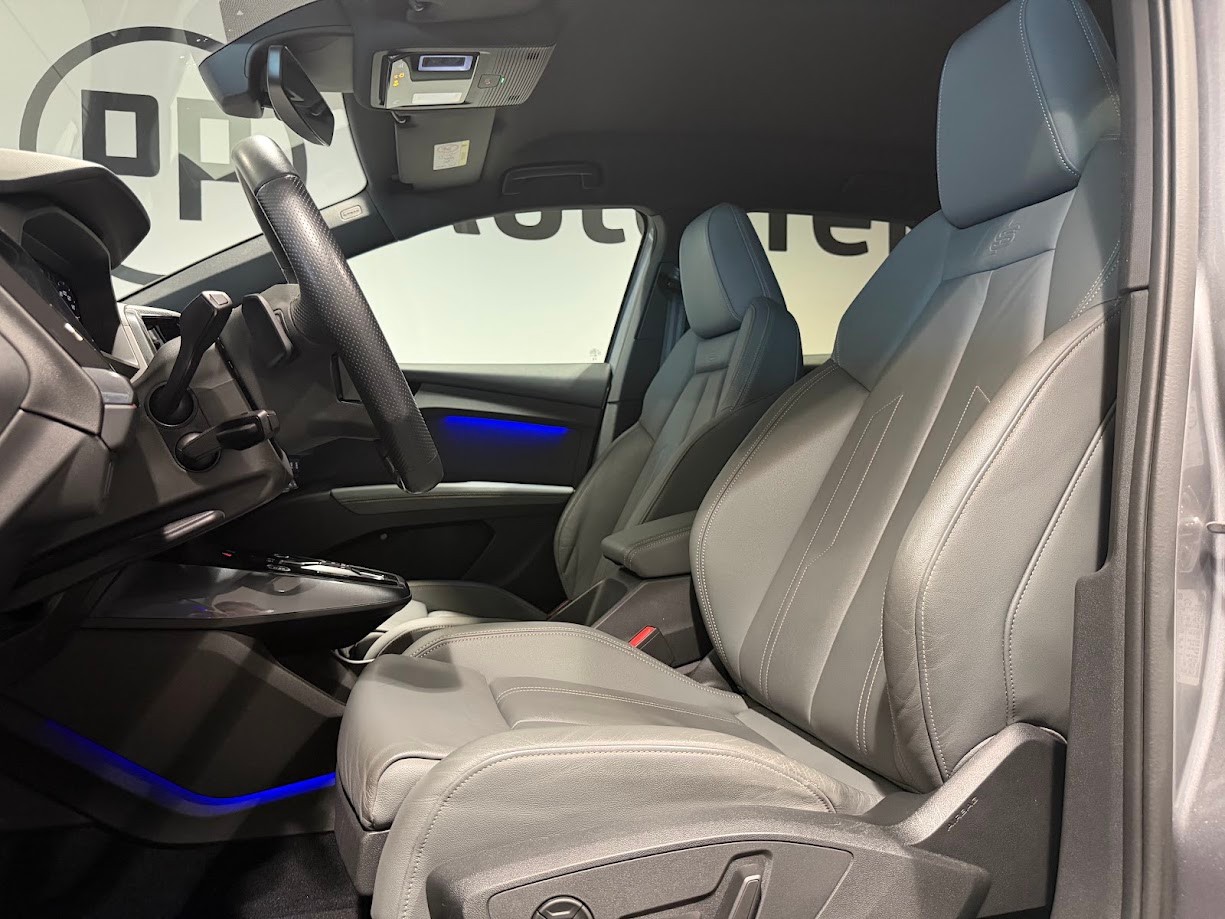 AUDI Q4 e-tron 45 quattro-image-3