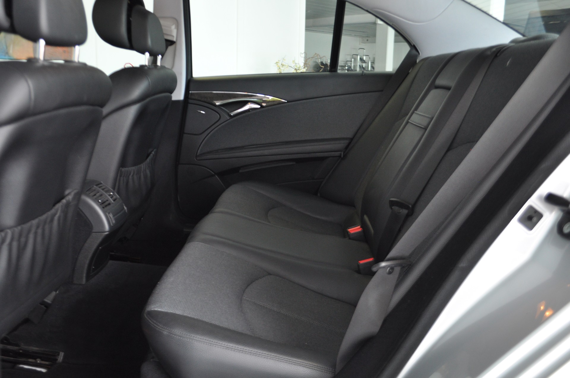 MERCEDES-BENZ E 280 Avantgarde 4Matic Automatic-image-7