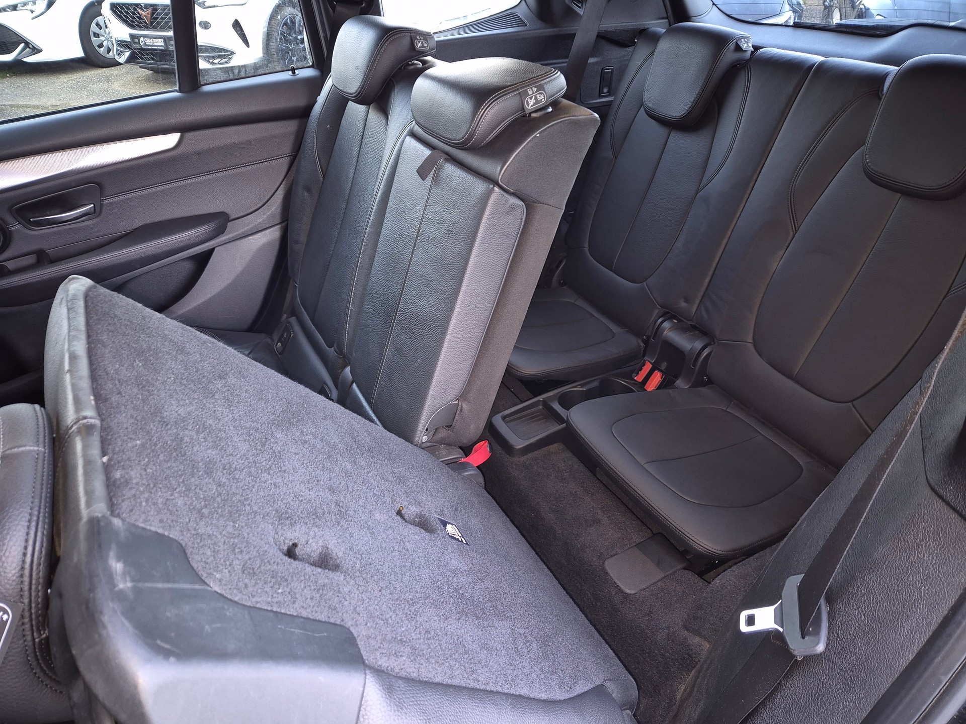 BMW 220d Gran Tourer M Sport Steptronic-image-15