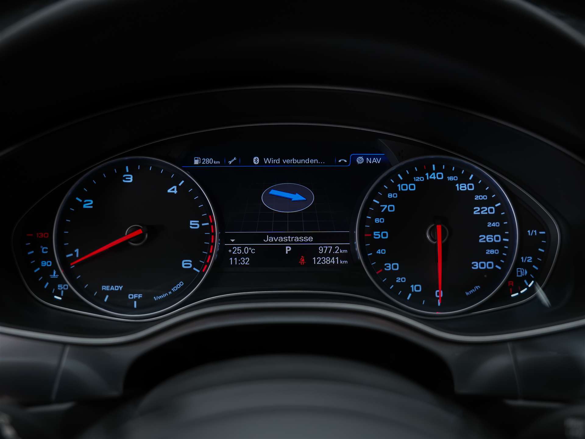 AUDI A6 Avant 2.0 TDI S-tronic *Leder Milano*4 Zonen Klimaautomatik*MMI Navigationssystem*-image-29
