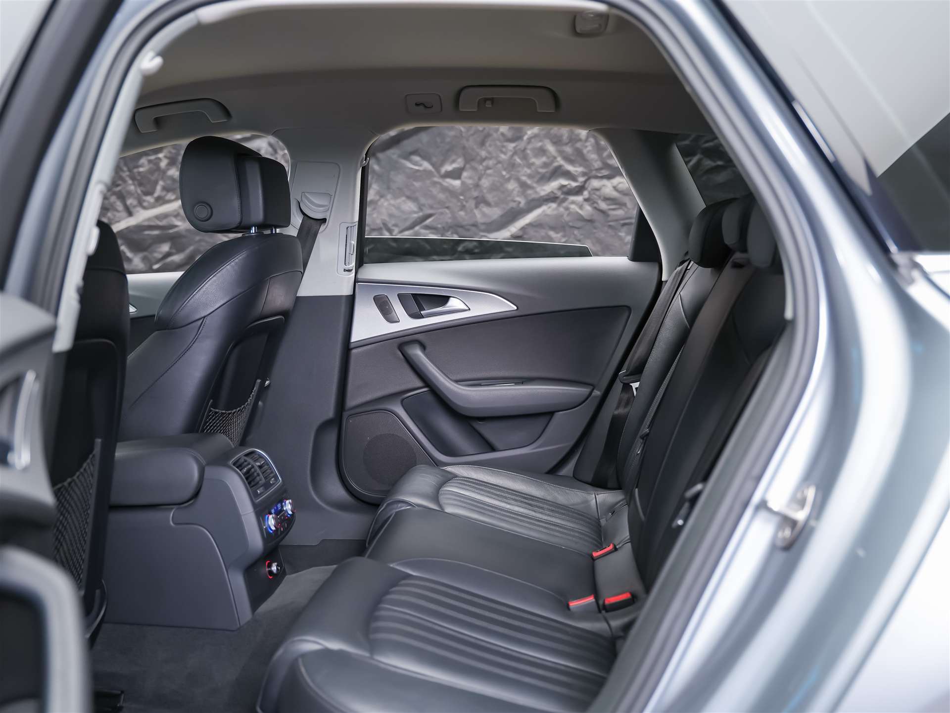 AUDI A6 Avant 2.0 TDI S-tronic *Leder Milano*4 Zonen Klimaautomatik*MMI Navigationssystem*-image-10