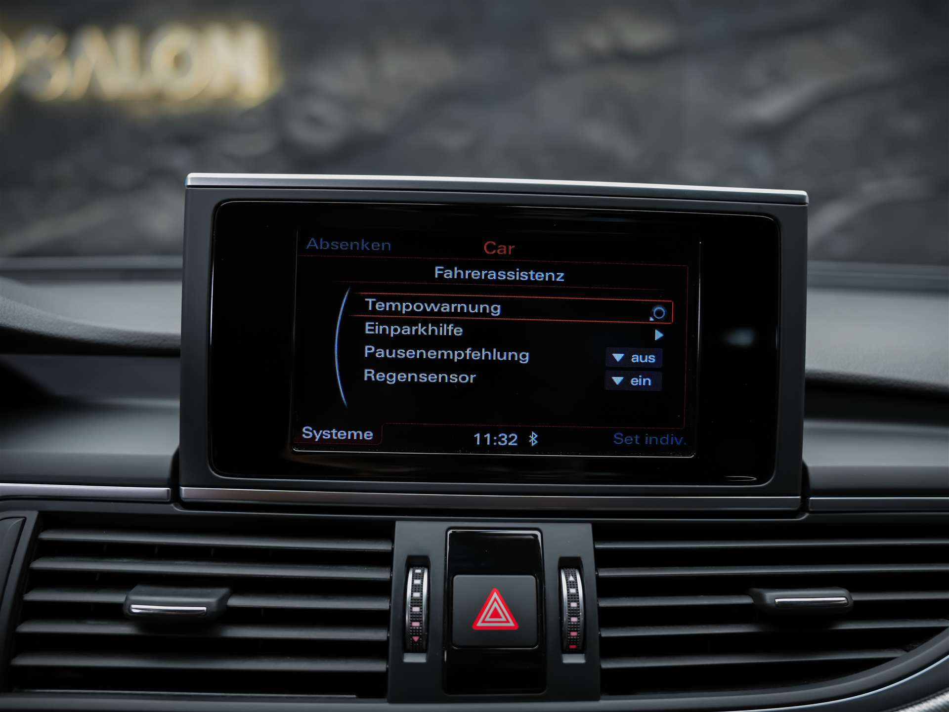 AUDI A6 Avant 2.0 TDI S-tronic *Leder Milano*4 Zonen Klimaautomatik*MMI Navigationssystem*-image-33