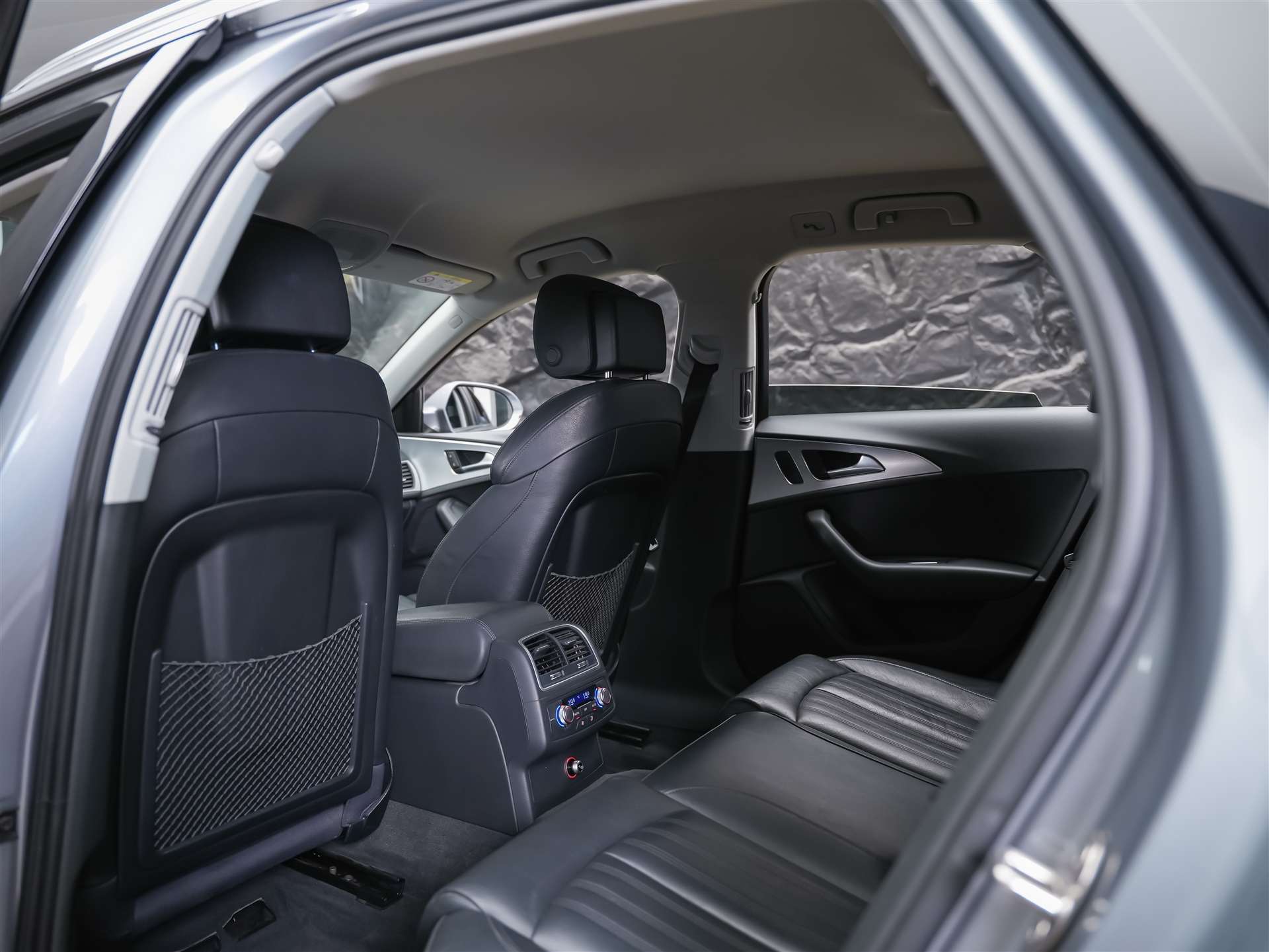 AUDI A6 Avant 2.0 TDI S-tronic *Leder Milano*4 Zonen Klimaautomatik*MMI Navigationssystem*-image-9