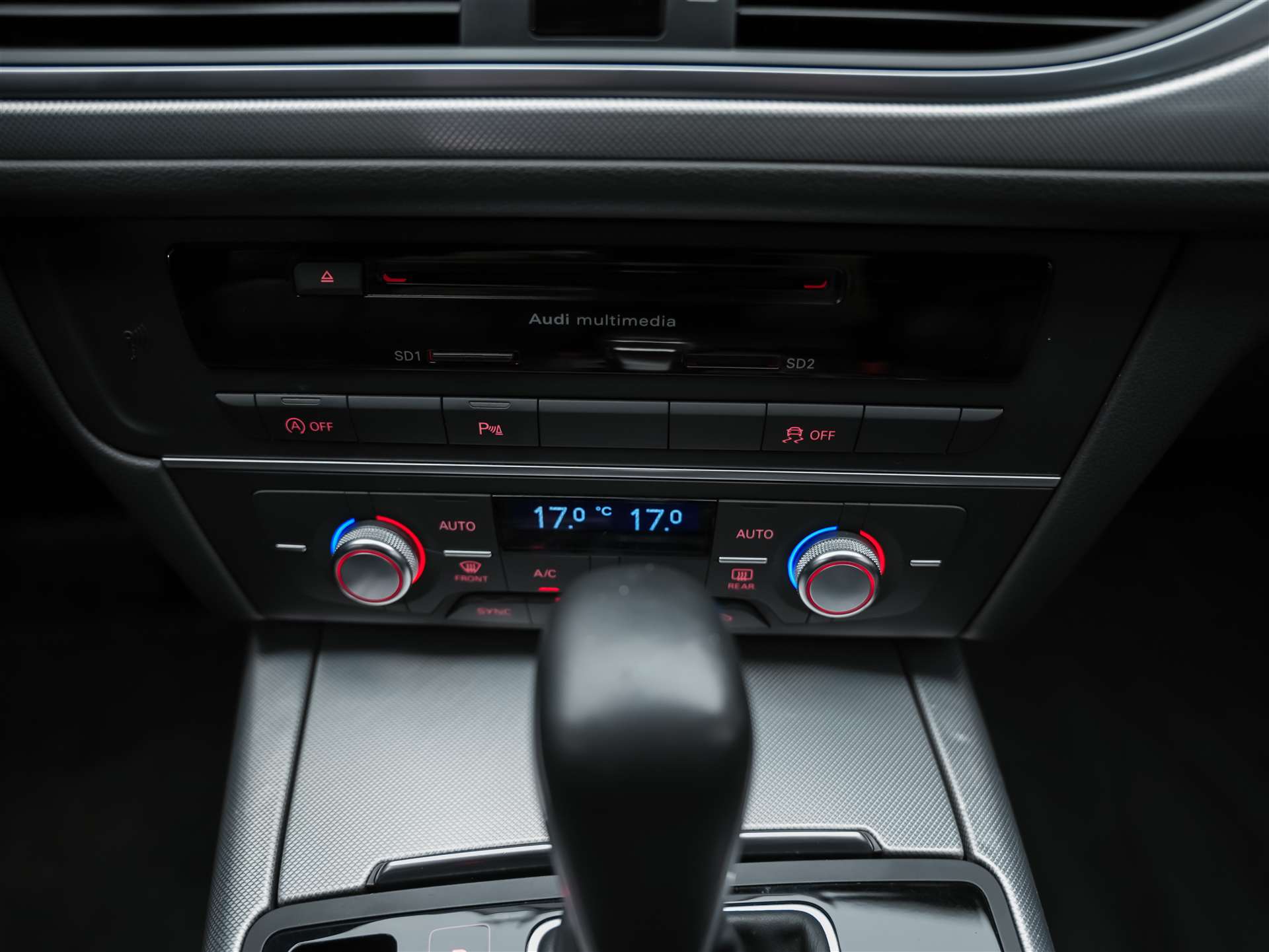 AUDI A6 Avant 2.0 TDI S-tronic *Leder Milano*4 Zonen Klimaautomatik*MMI Navigationssystem*-image-21