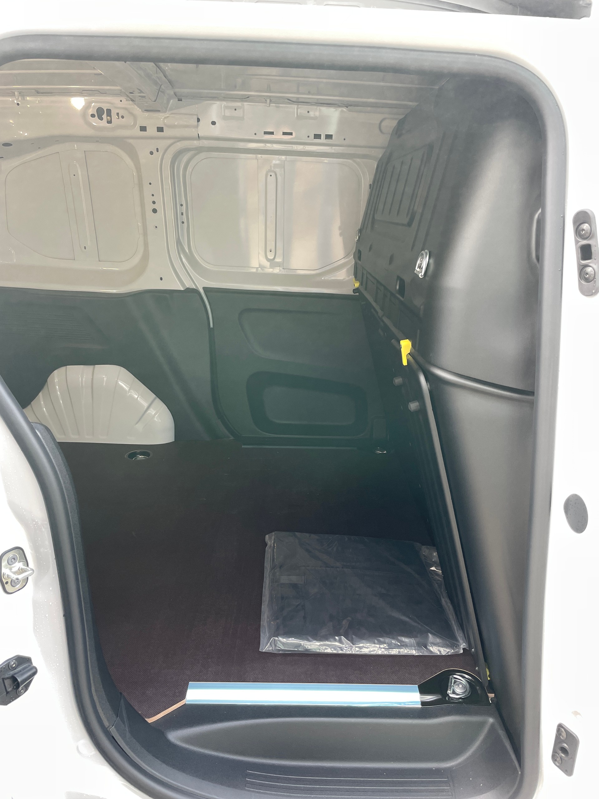 OPEL Combo-e 50 kWh Cargo-image-14