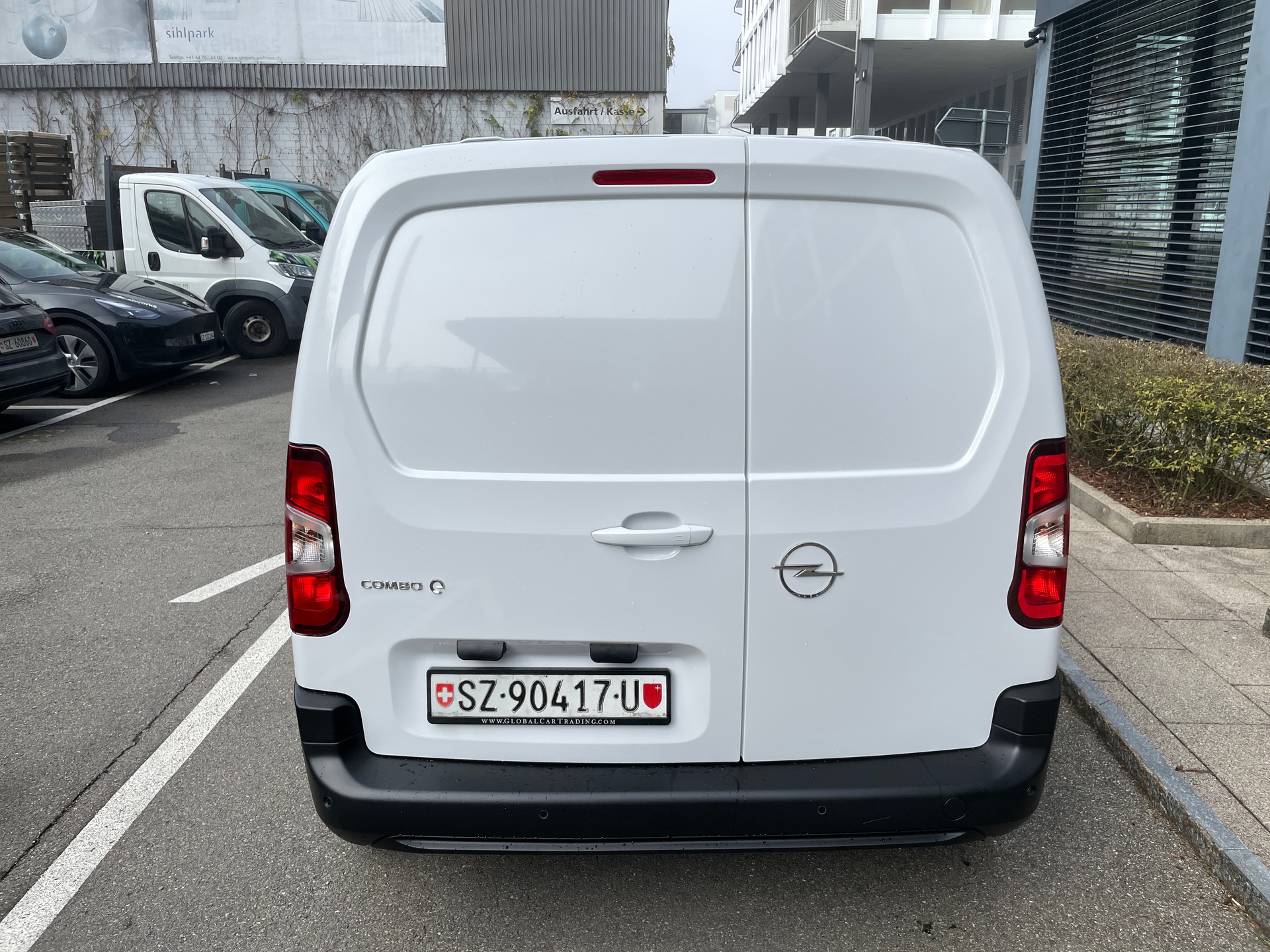 OPEL Combo-e 50 kWh Cargo-image-4