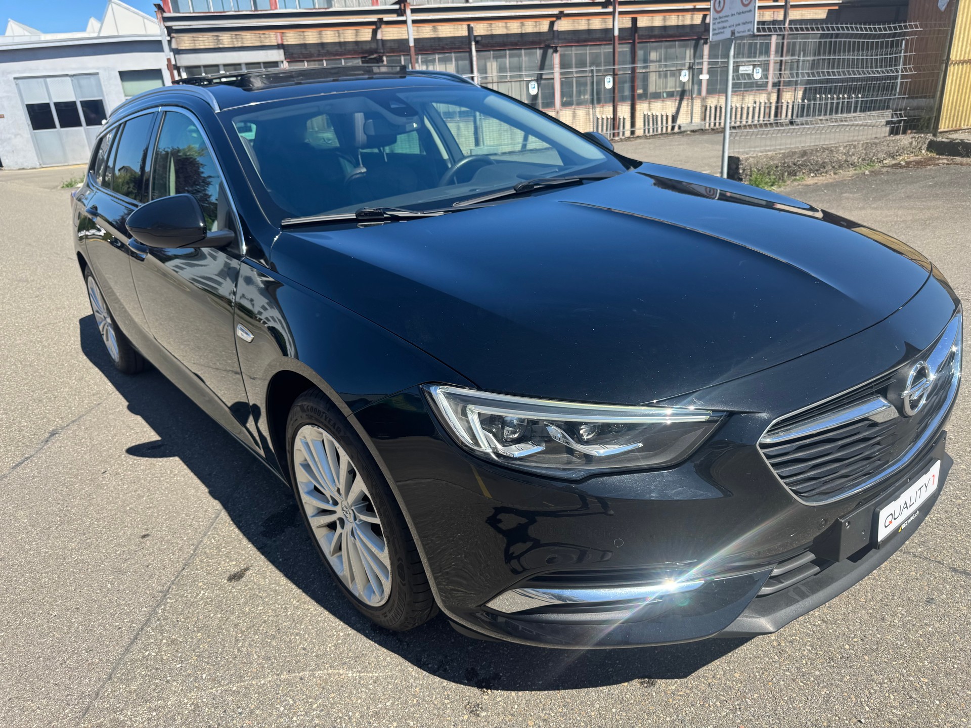 OPEL Insignia 2.0 BiDTI Sports Tourer Excellence 4WD A.-image-2