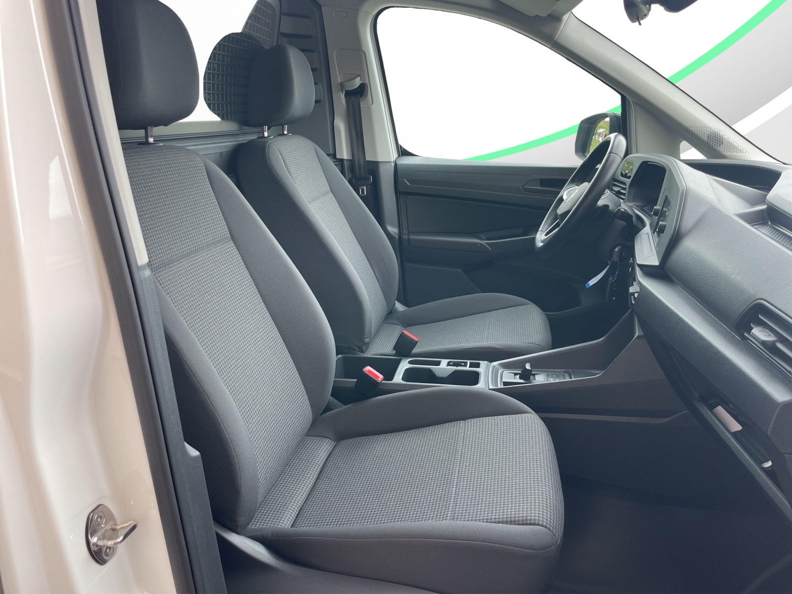 VW Caddy Cargo 1.5 TSI Entry DSG-image-12