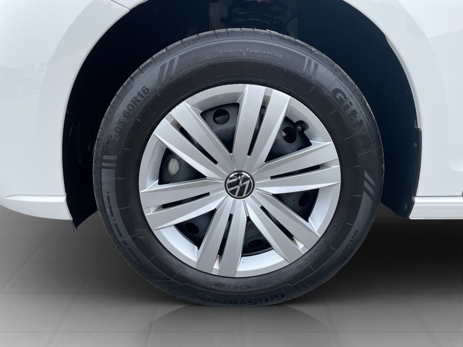VW Caddy Cargo 1.5 TSI Entry DSG-image-15
