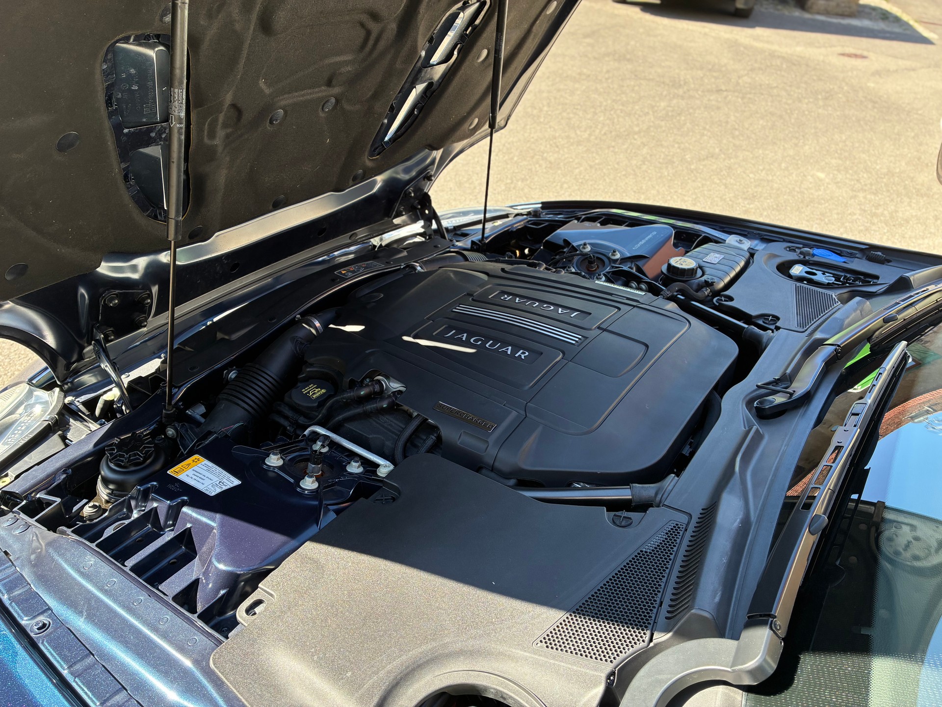 JAGUAR Supercharged-image-6