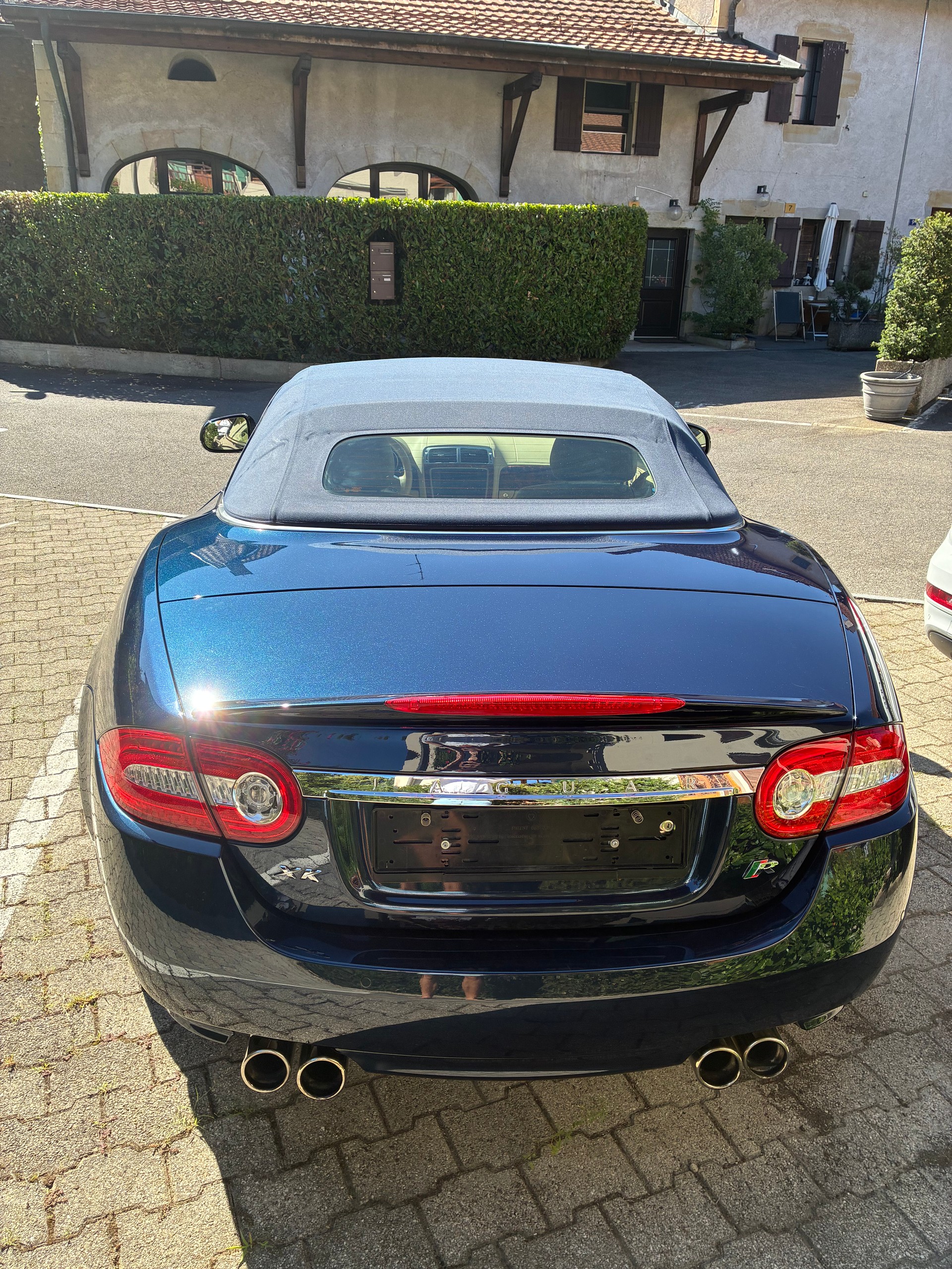 JAGUAR Supercharged-image-3