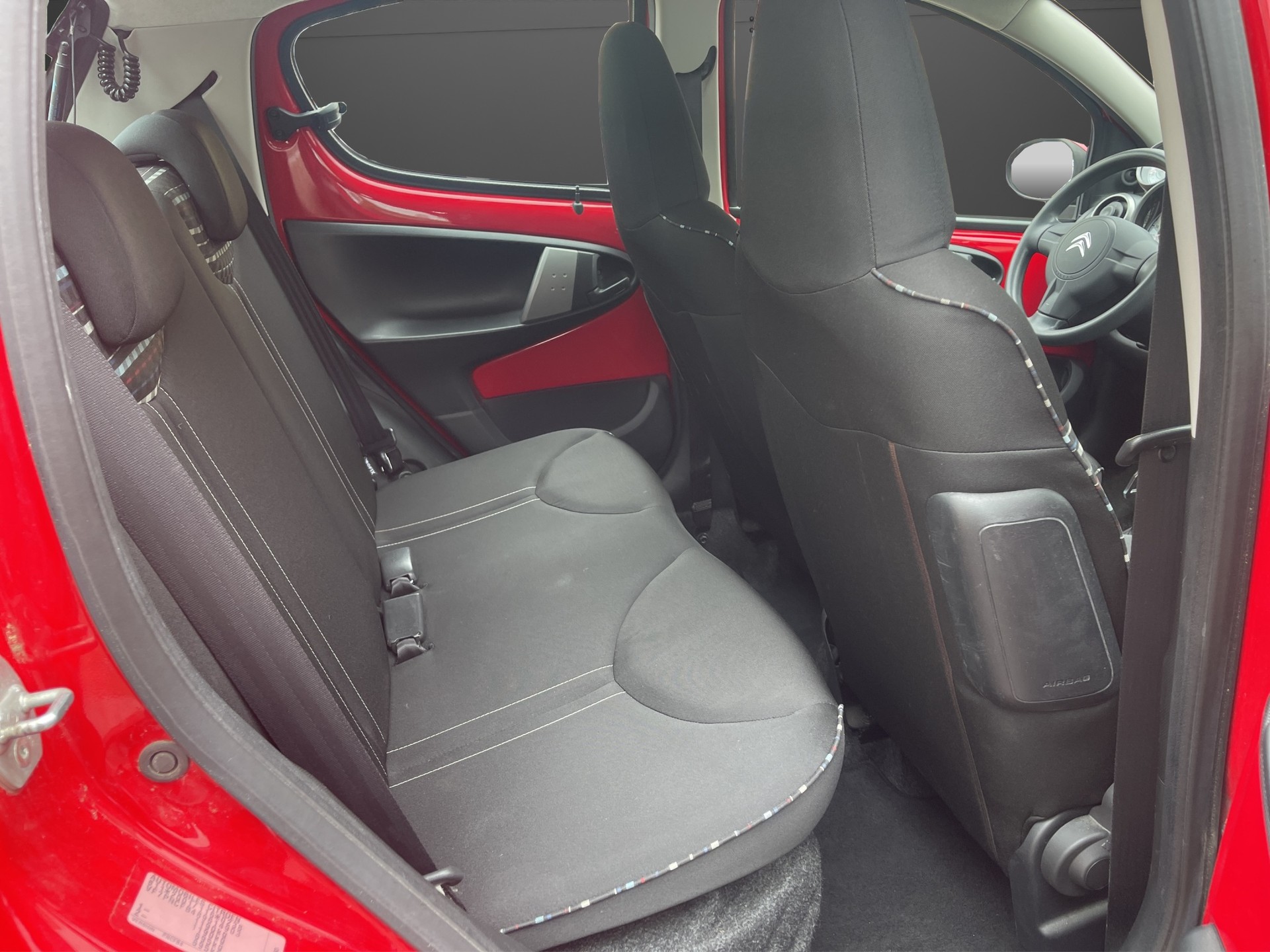 CITROEN C1 1.0i Attraction-image-13