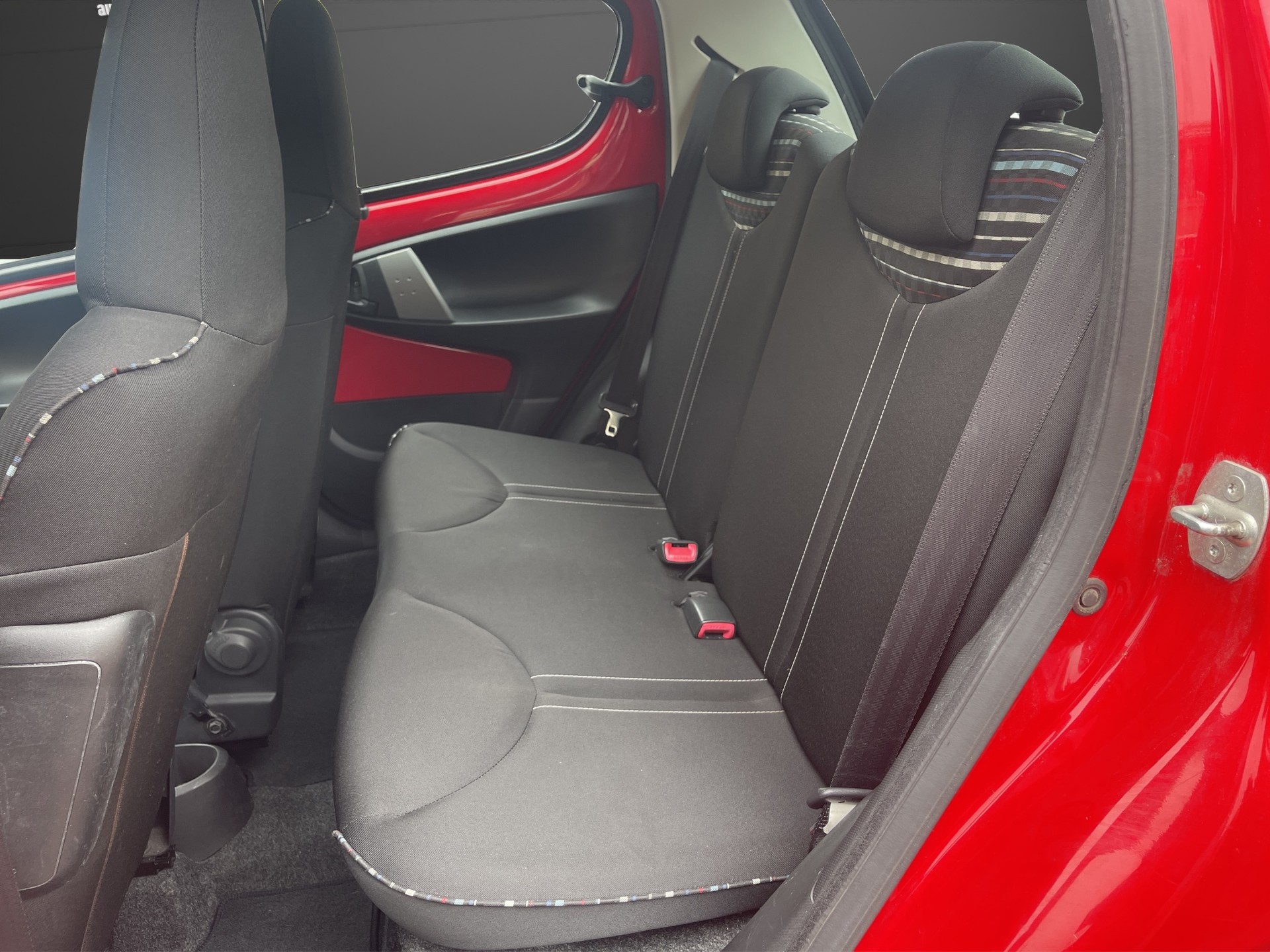 CITROEN C1 1.0i Attraction-image-12