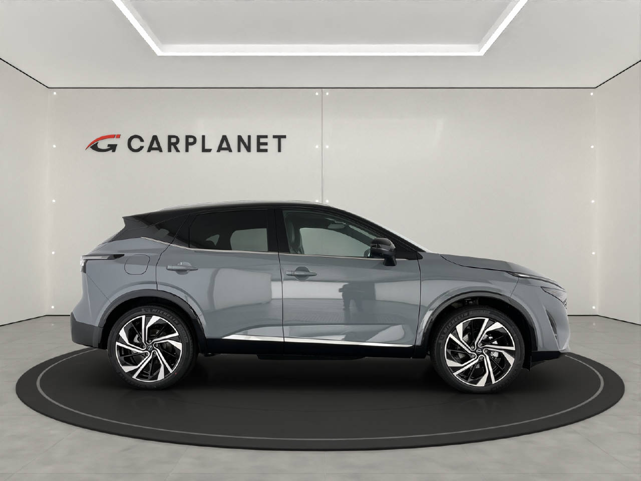 NISSAN Qashqai 1.3 DIG-T Tekna+ 4x4-image-4