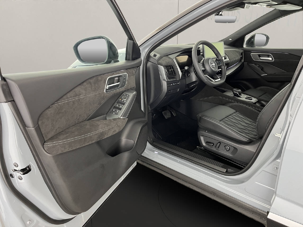 NISSAN Qashqai 1.3 DIG-T Tekna+ 4x4-image-6