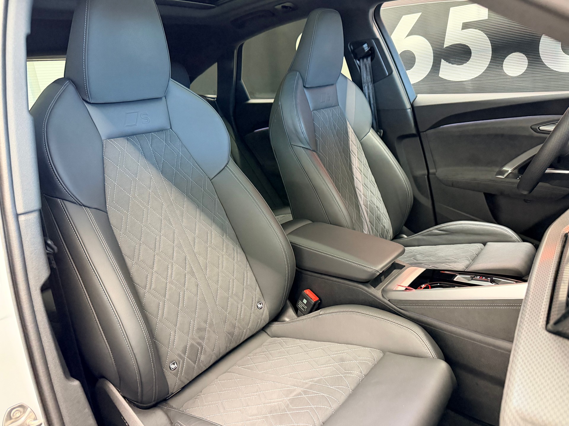 AUDI Q5 Sportback S Line e-hybrid quattro 220 kW S-tronic-image-22