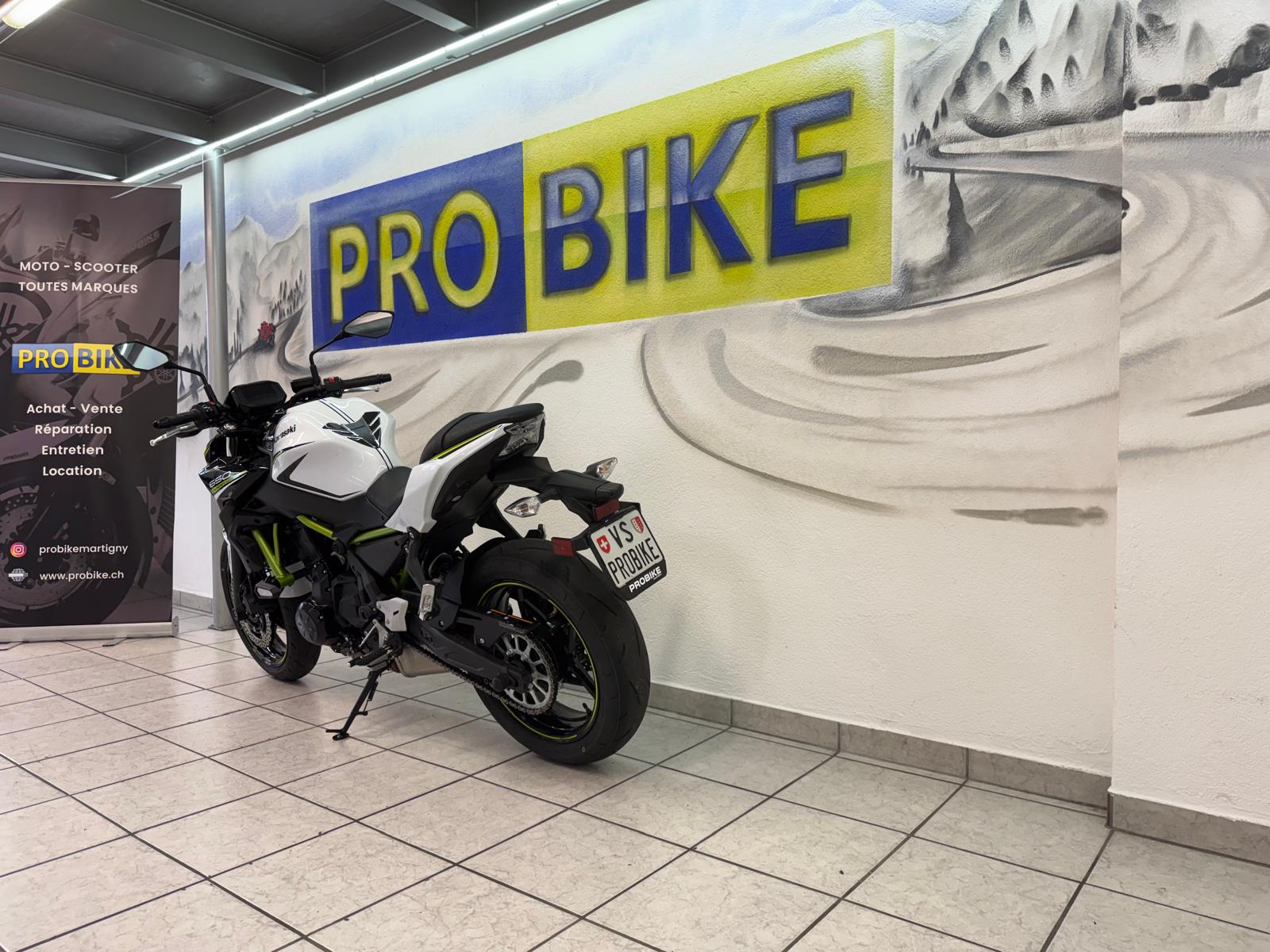 KAWASAKI Z 650 (35kW)-showroom-element-3