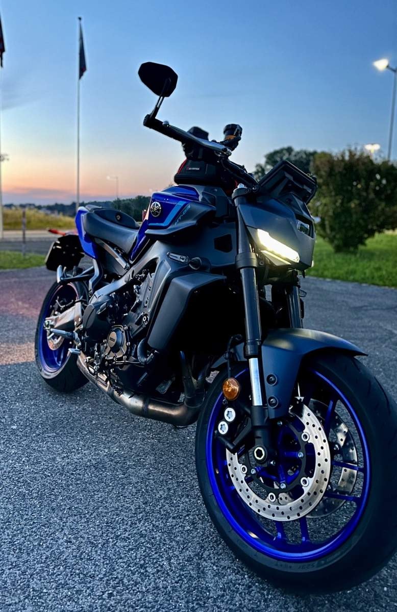 YAMAHA MT-09