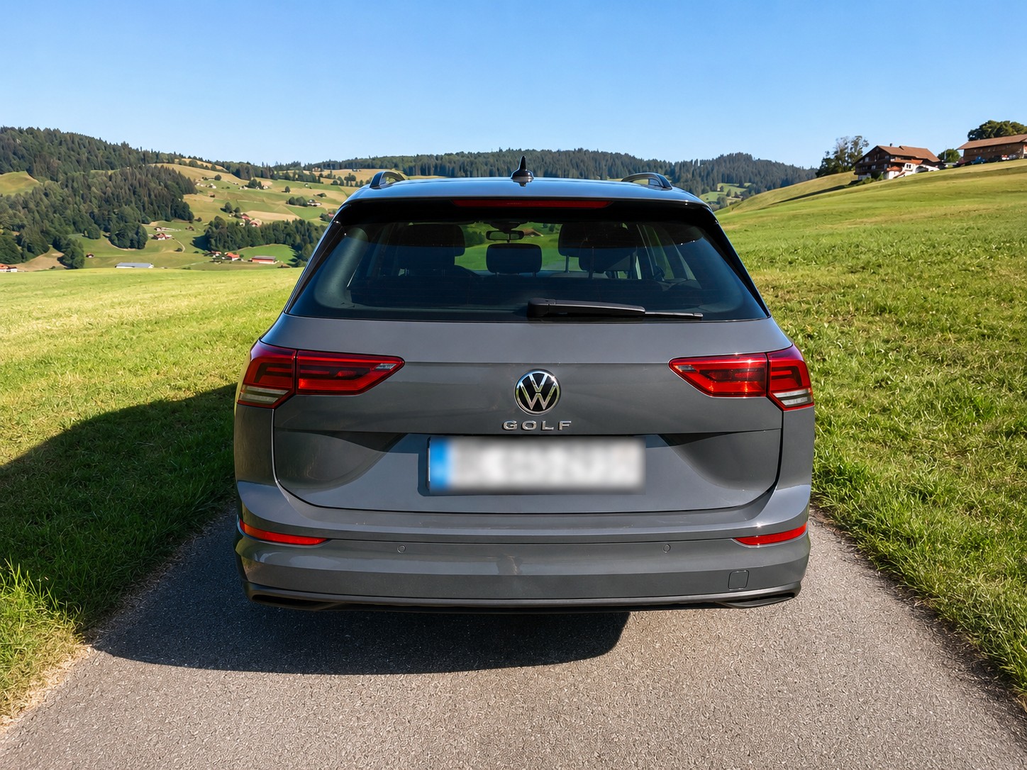 VW Variant 2.0 TDI DSG Life-image-2