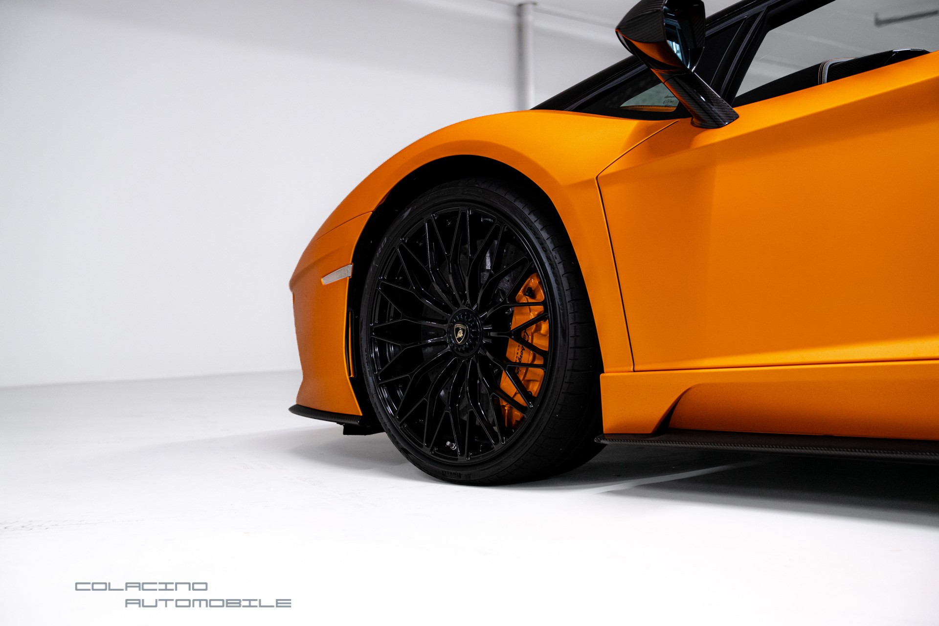 LAMBORGHINI Aventador S LP740-4 Roadster E-Gear-image-16