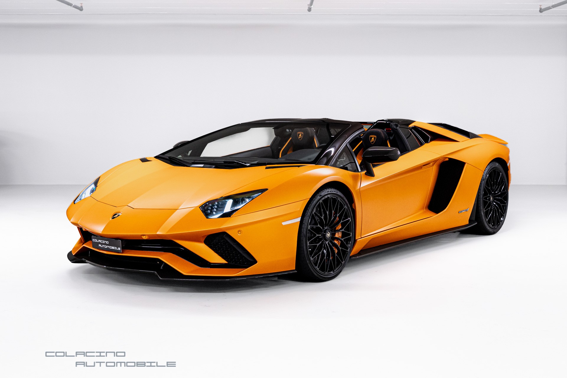 LAMBORGHINI Aventador S LP740-4 Roadster E-Gear-image-0