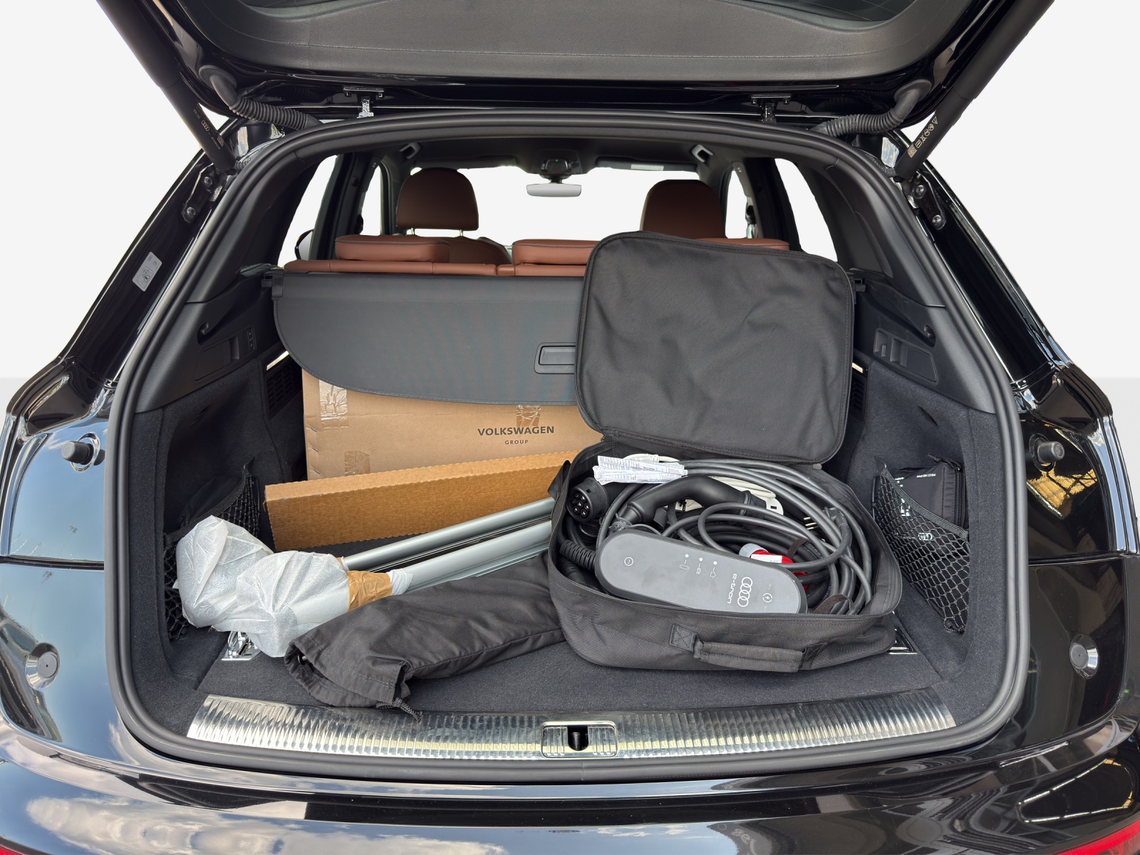 AUDI Q5 50 TFSI e PHEV S line quattro S-tronic-image-13