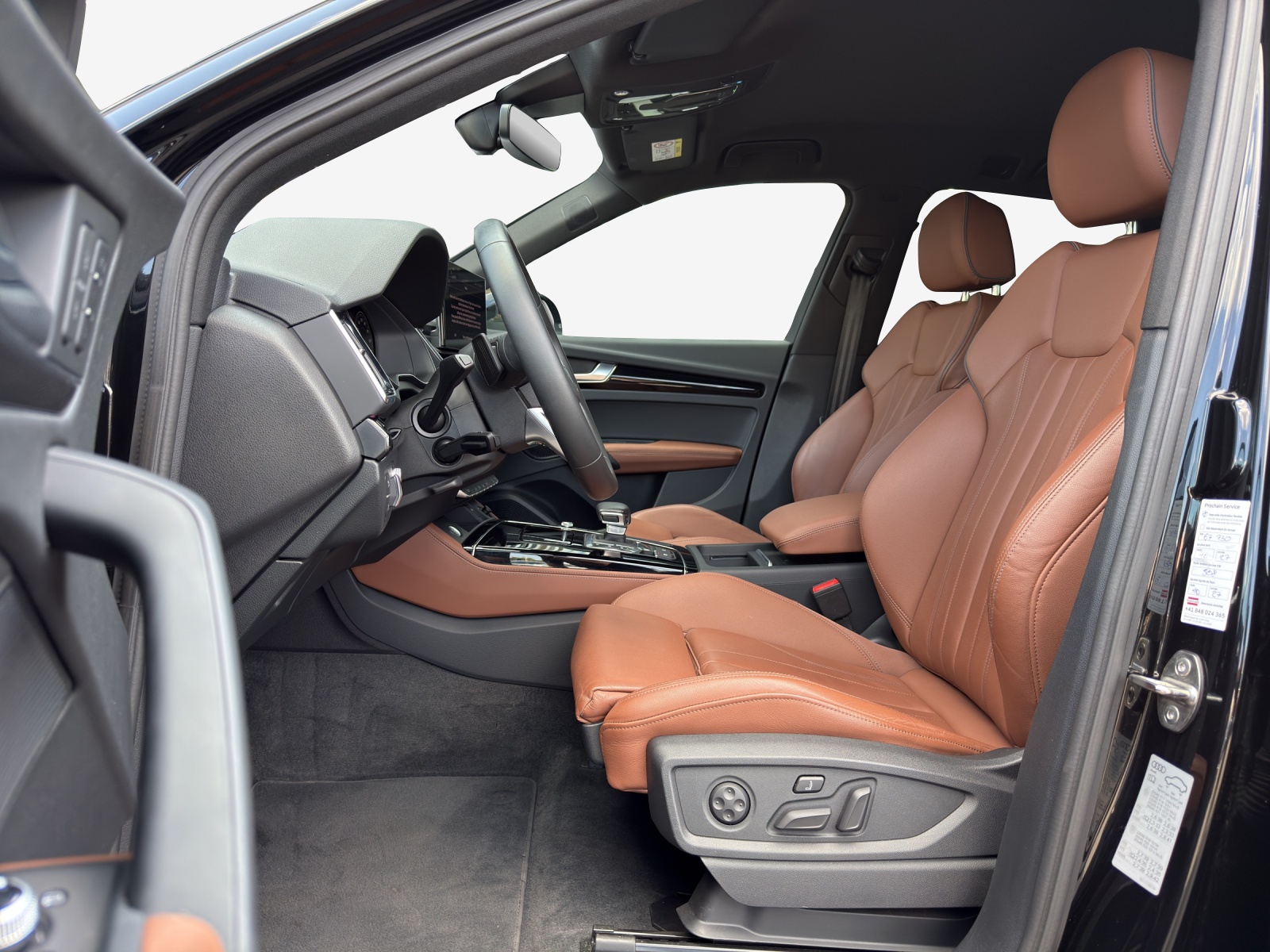 AUDI Q5 50 TFSI e PHEV S line quattro S-tronic-image-8