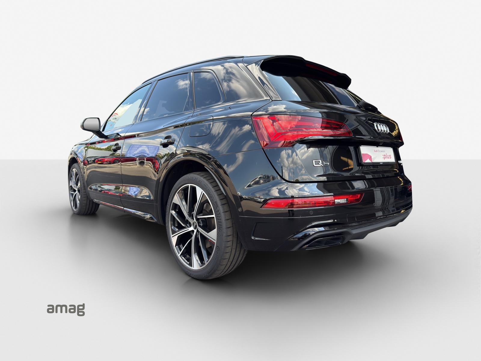 AUDI Q5 50 TFSI e PHEV S line quattro S-tronic-image-2