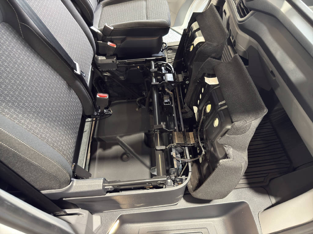 FORD Transit Custom Van 320 L1 2.5 Duratec 233 PS Trend PHEV-image-15