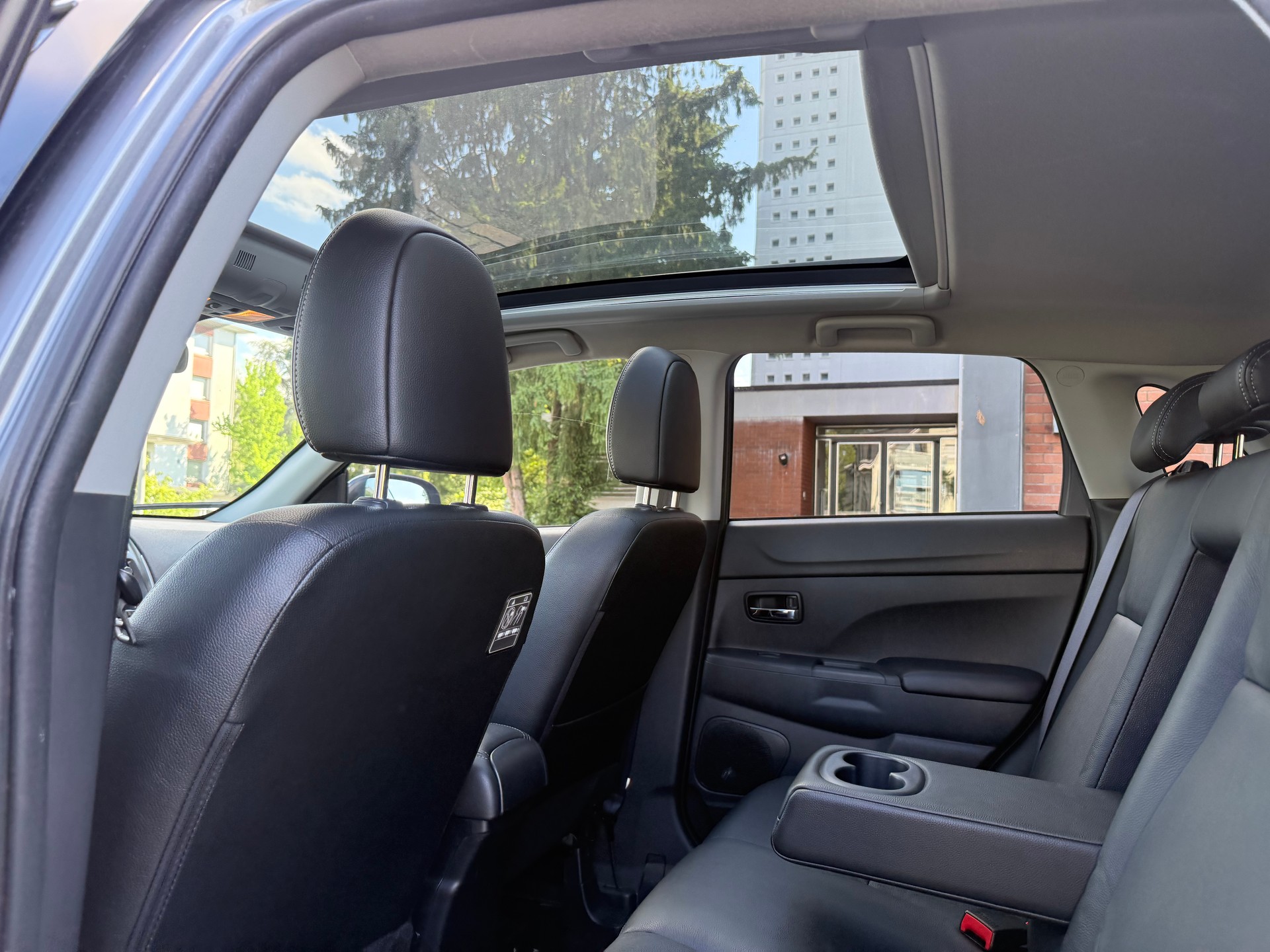 MITSUBISHI ASX 2.2 DID Navigator 4WD Automatic-image-9