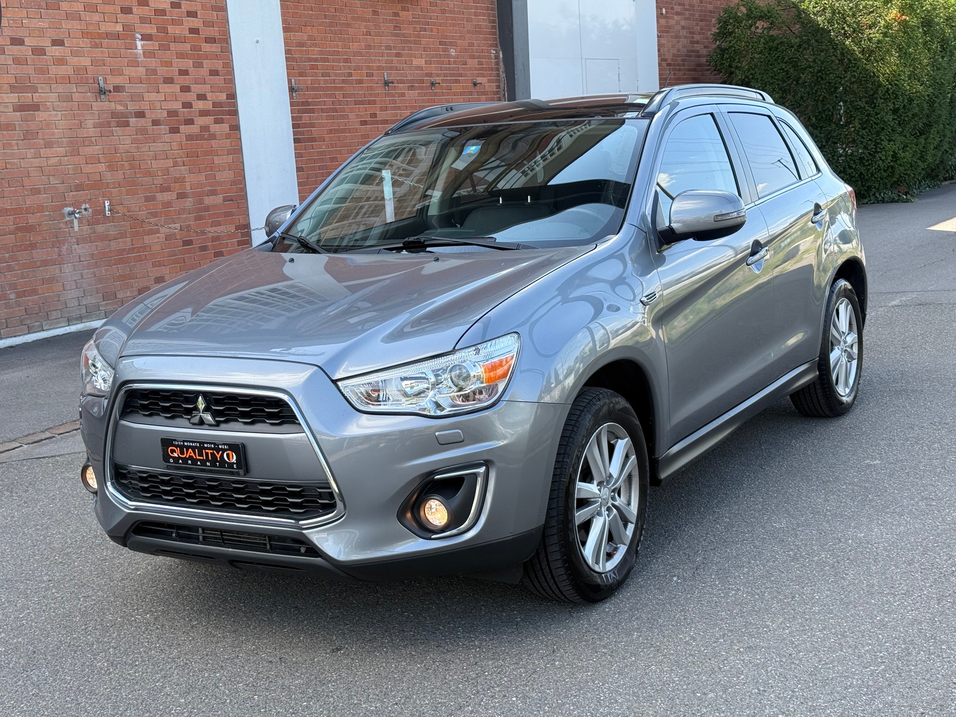 MITSUBISHI ASX 2.2 DID Navigator 4WD Automatic-image-2