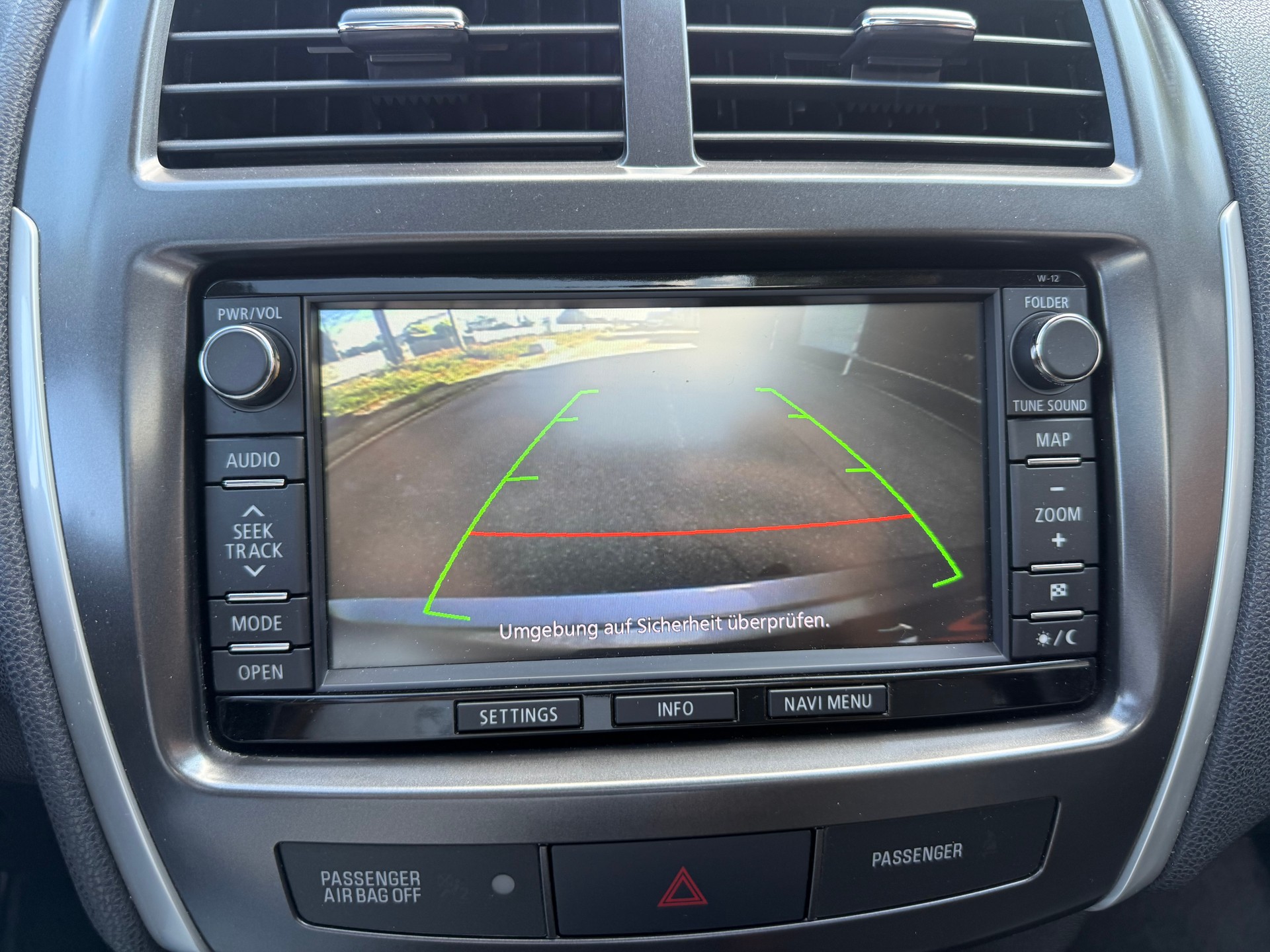 MITSUBISHI ASX 2.2 DID Navigator 4WD Automatic-image-8
