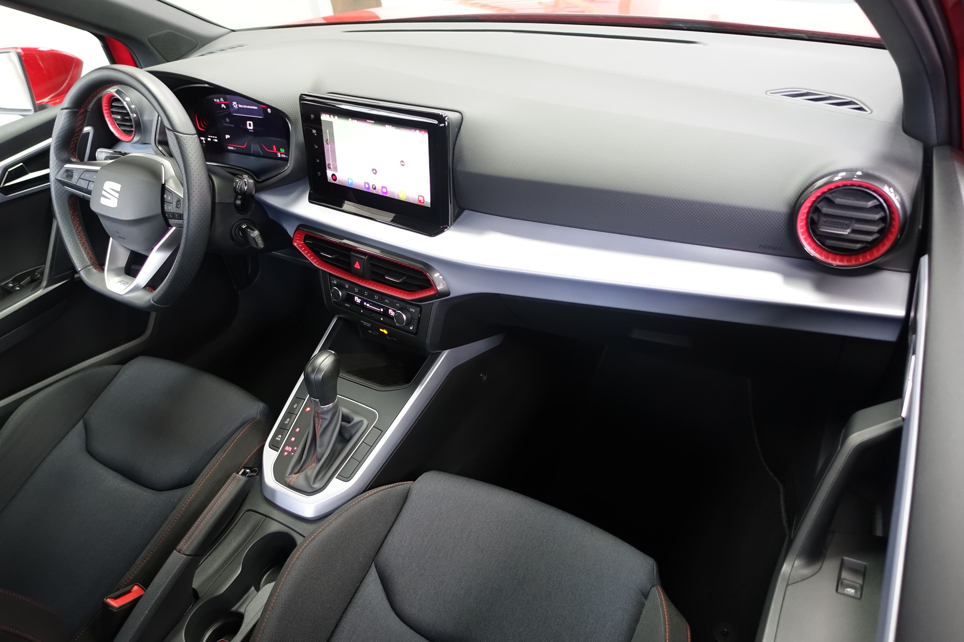 SEAT Arona 1.0 TSI FR DSG-image-12