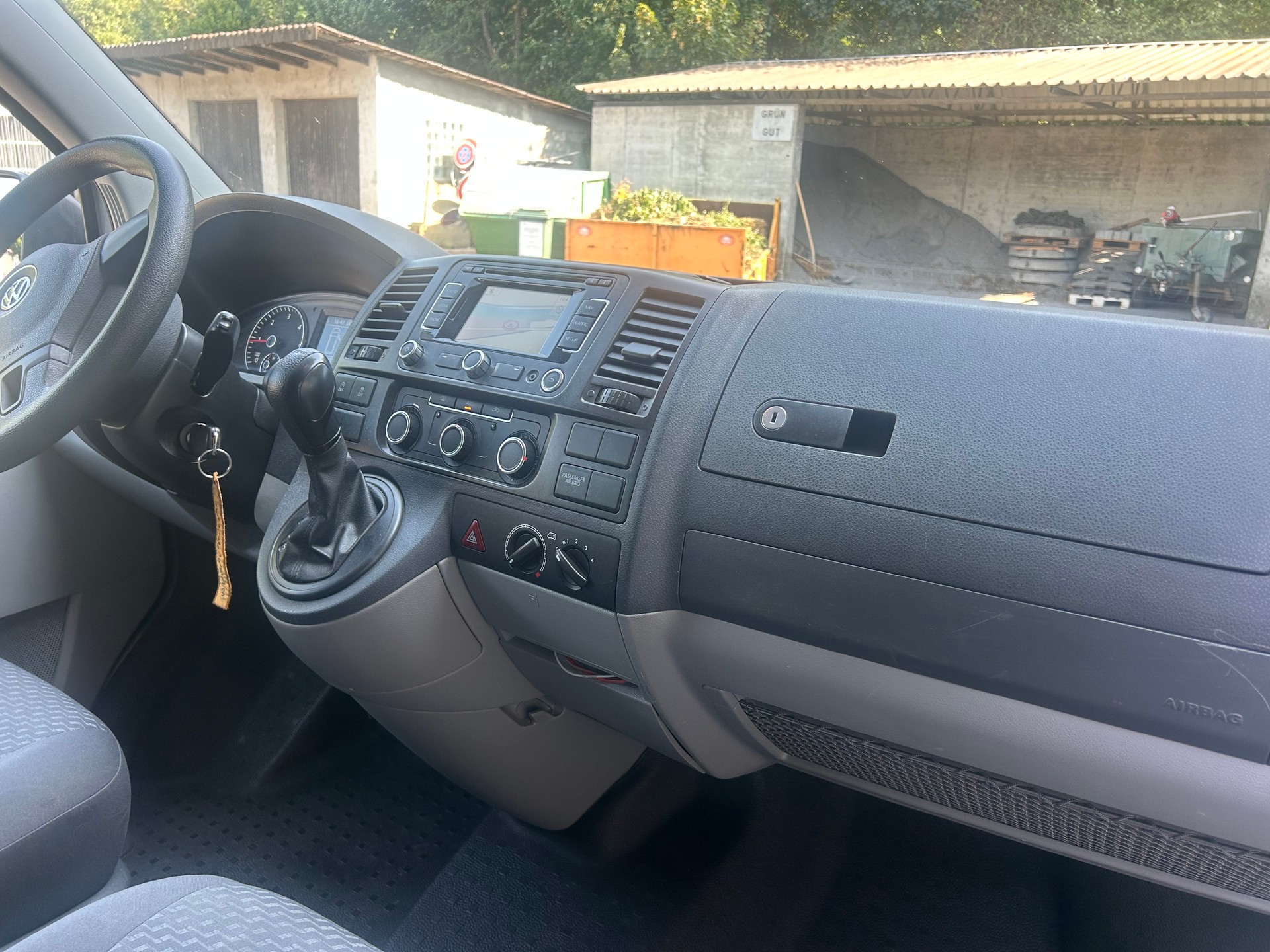 VW T5 2.0 Bi-TDI BMT 4Motion DSG-image-11