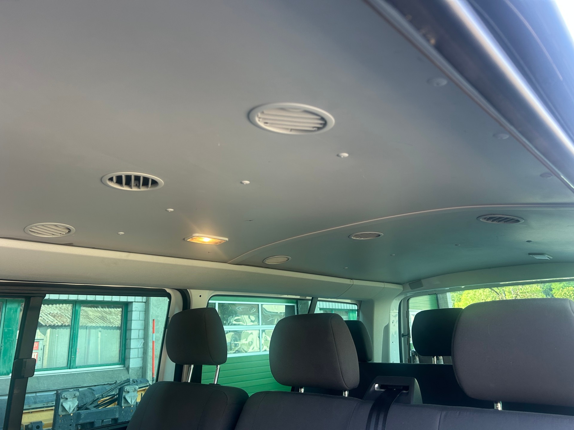 VW T5 2.0 Bi-TDI BMT 4Motion DSG-image-7
