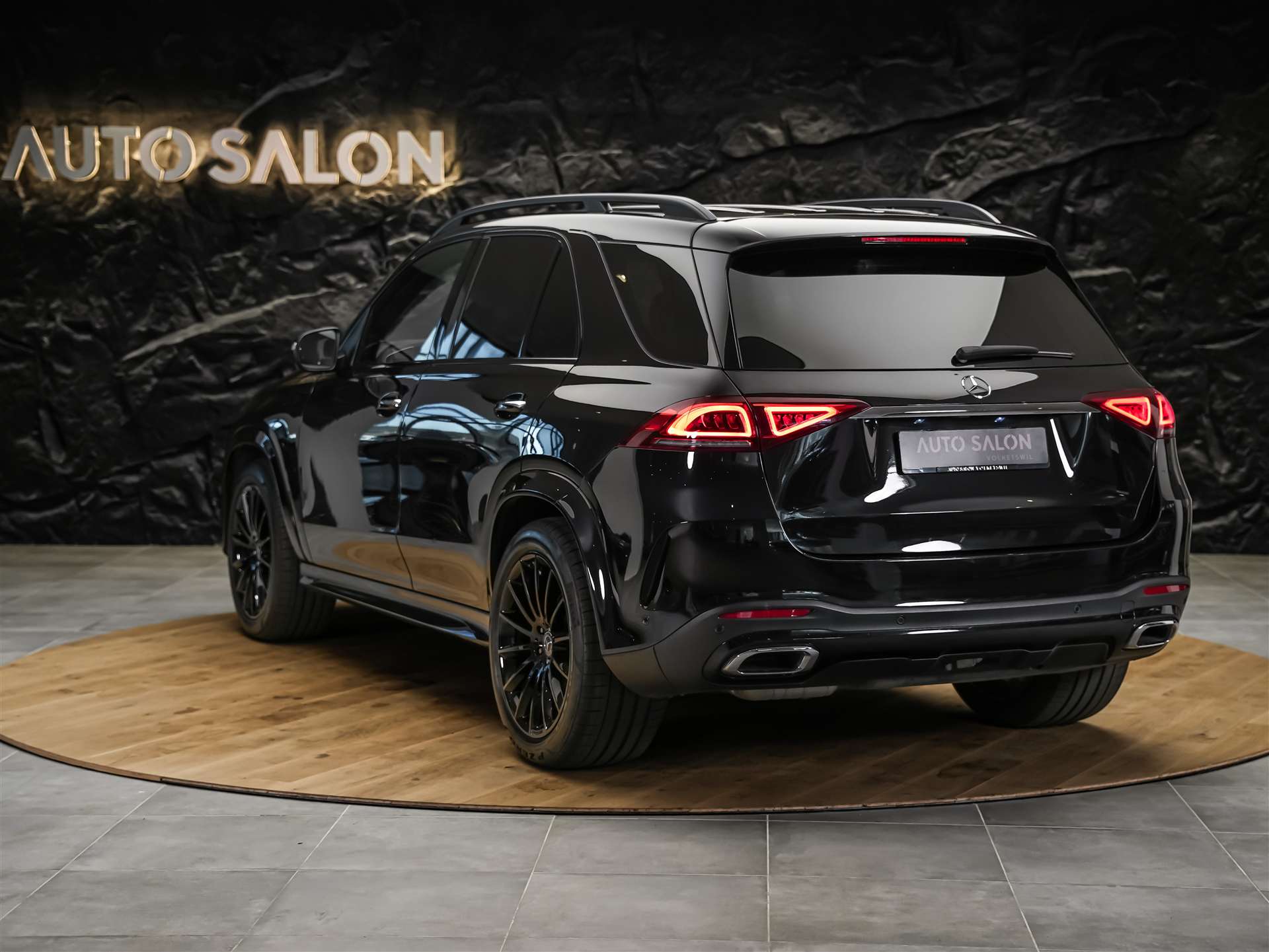 MERCEDES-BENZ GLE 300 d 4Matic AMG Line 9G-Tronic *CH Fahrzeug*7 Plätzer*AHK*-image-2