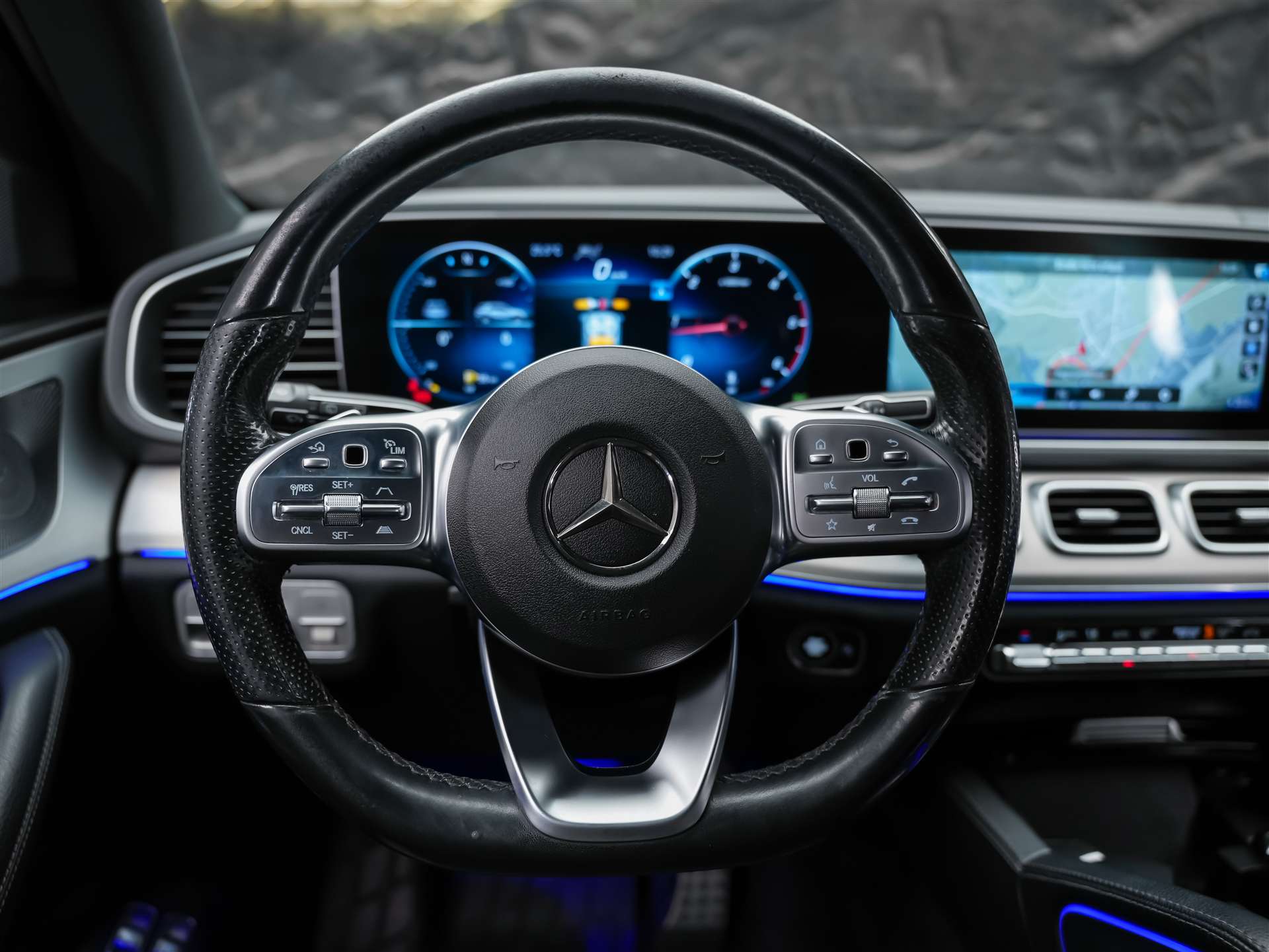 MERCEDES-BENZ GLE 300 d 4Matic AMG Line 9G-Tronic *CH Fahrzeug*7 Plätzer*AHK*-image-27