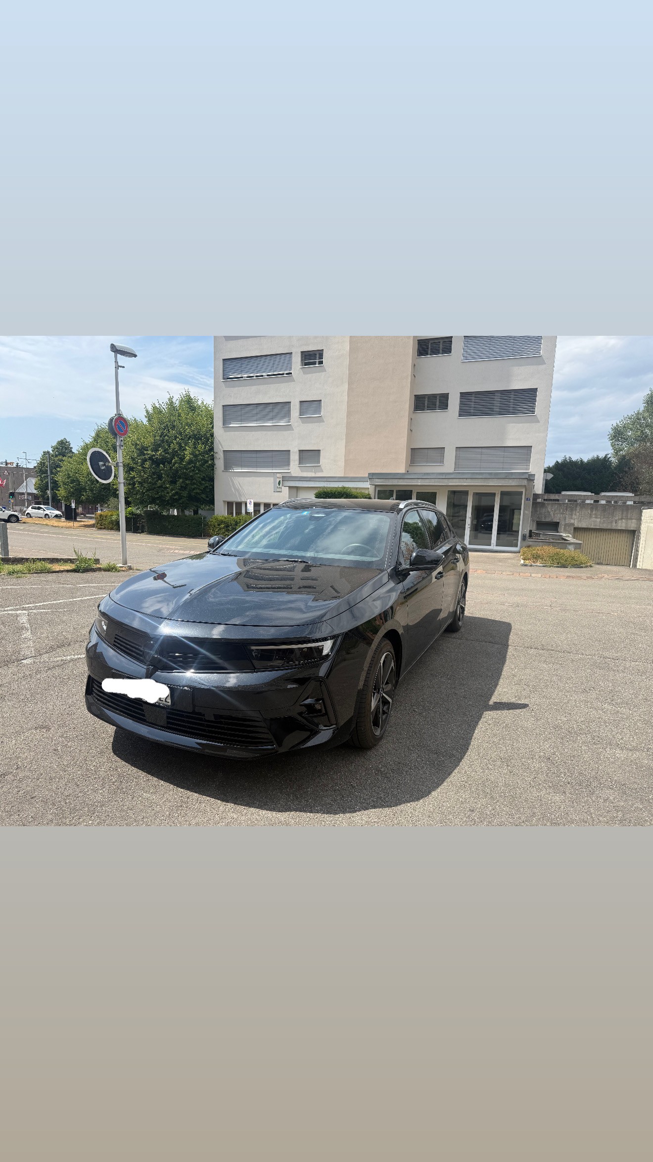 OPEL 1.6 T PHEV 180 Swiss Plus-image-1