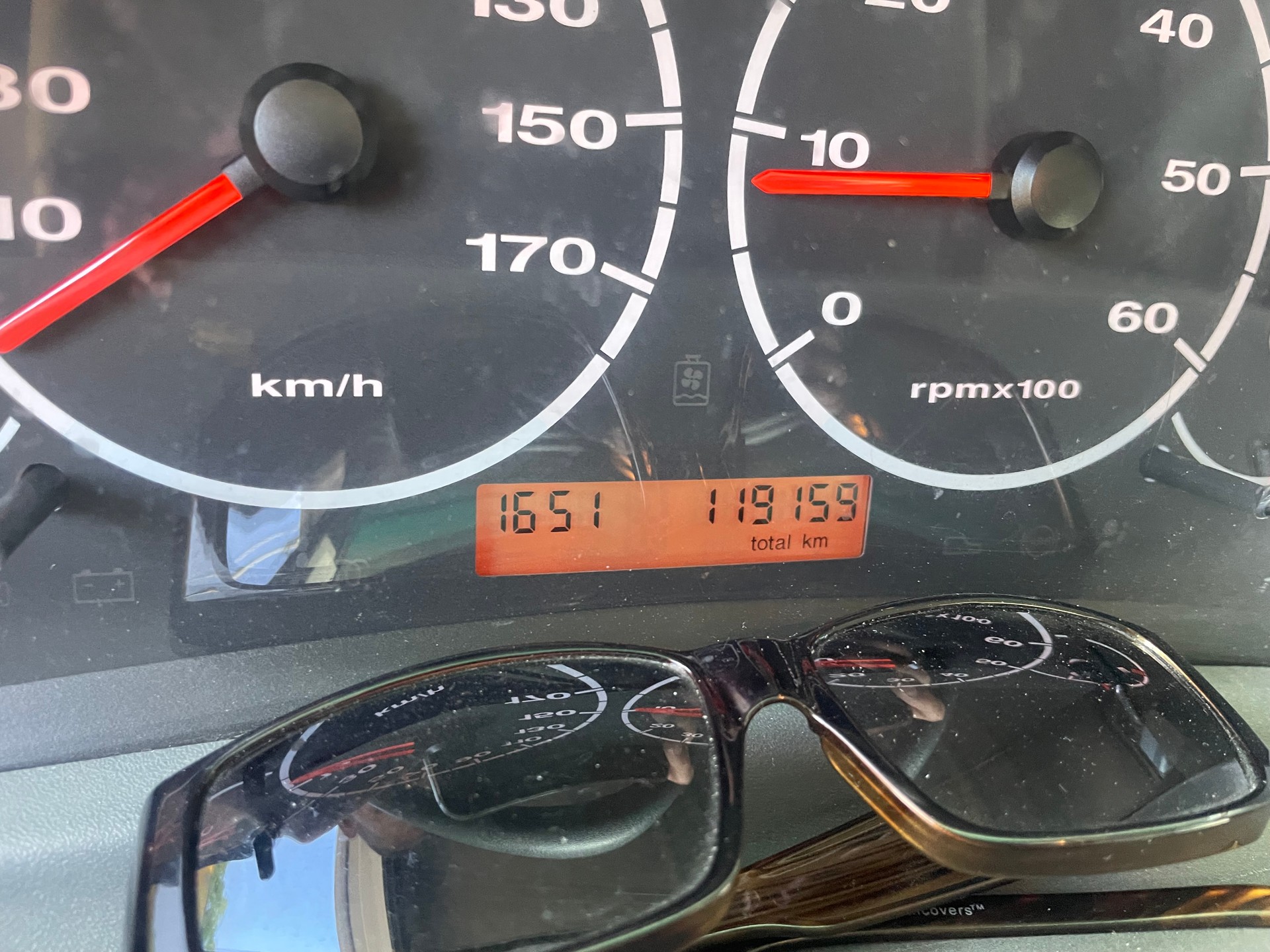 HONDA Insight 1.3i Hybrid Executive CVT-image-1