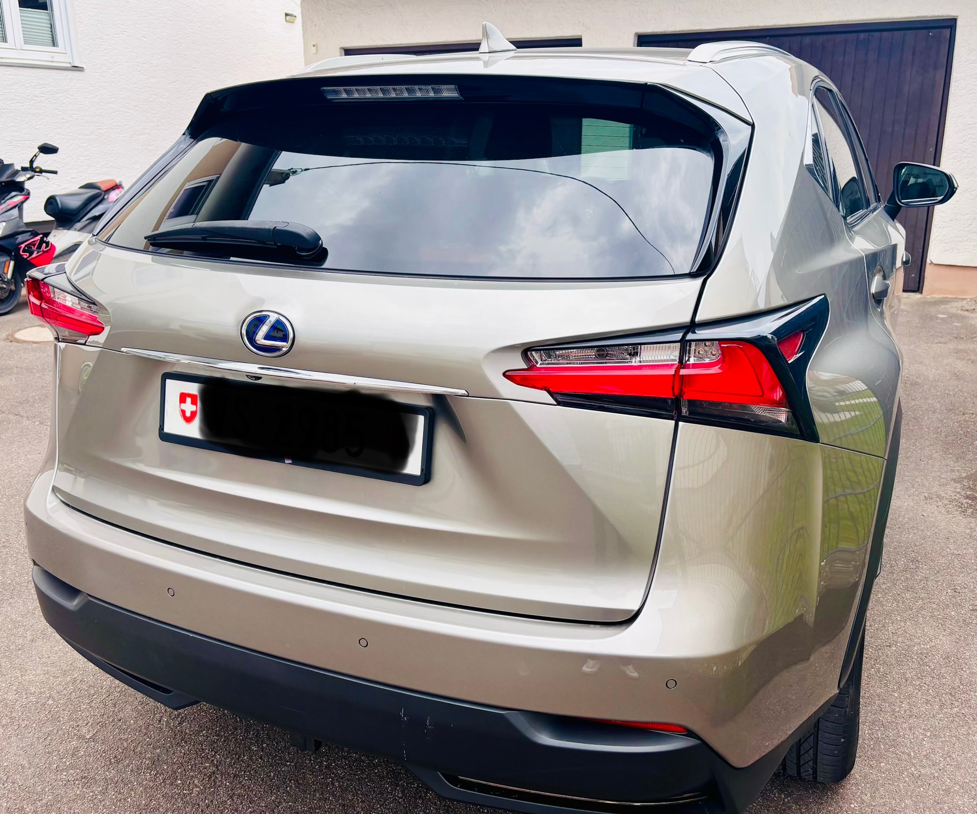 LEXUS 300h Comfort-image-2