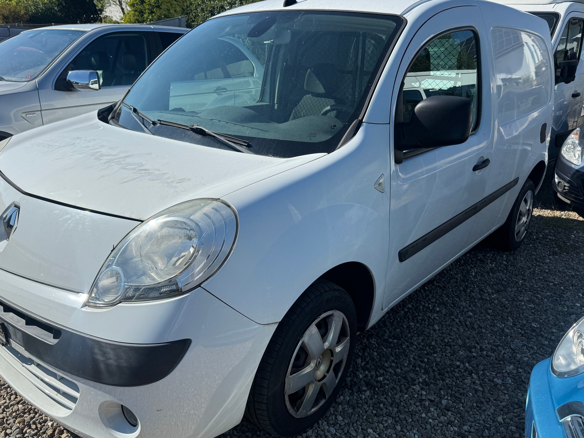 RENAULT Kangoo 1.6 105 Business A-image-2