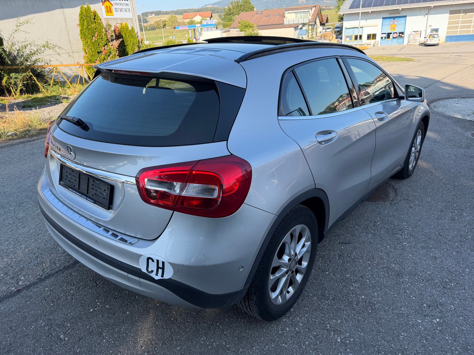 MERCEDES-BENZ GLA 200 CDI-image-3