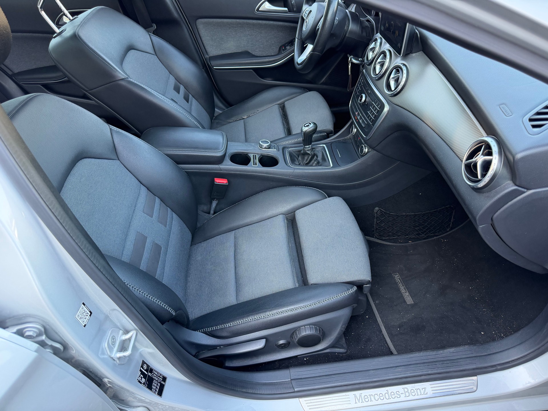 MERCEDES-BENZ GLA 200 CDI-image-6