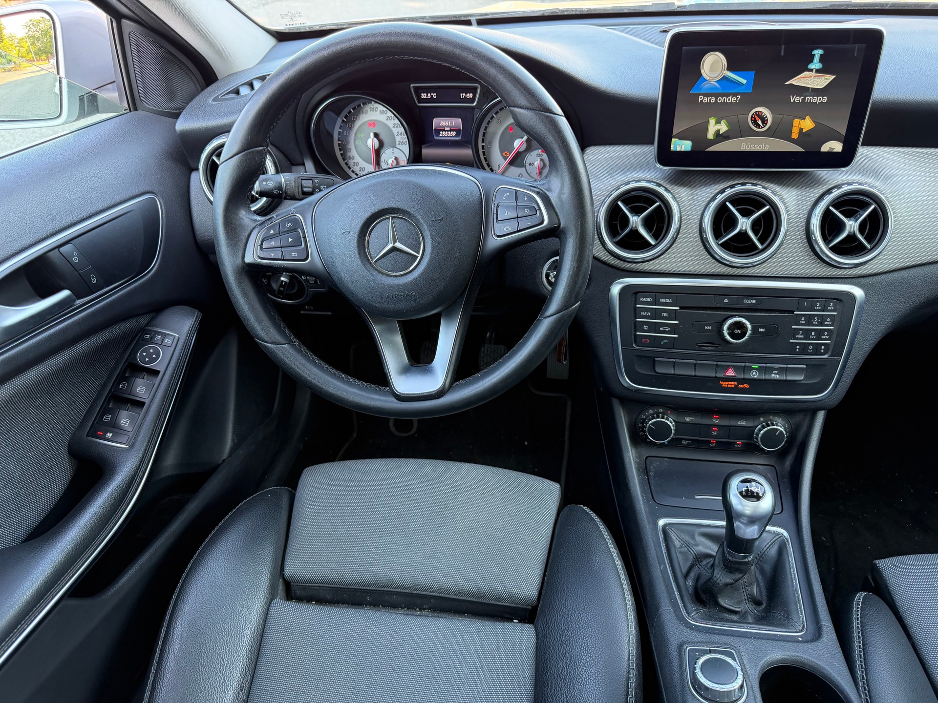 MERCEDES-BENZ GLA 200 CDI-image-5