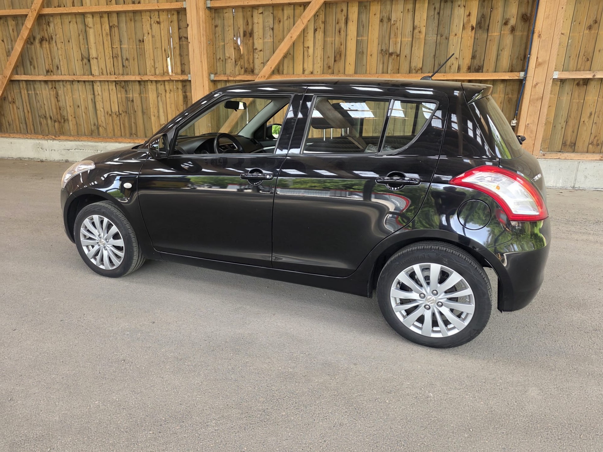 SUZUKI Swift 1.2i 16V GL Top 4x4-image-1