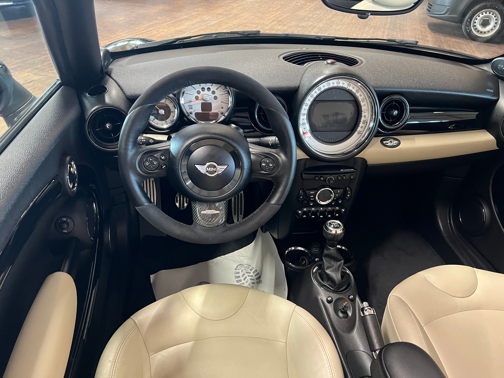 MINI Cooper S Roadster-image-12